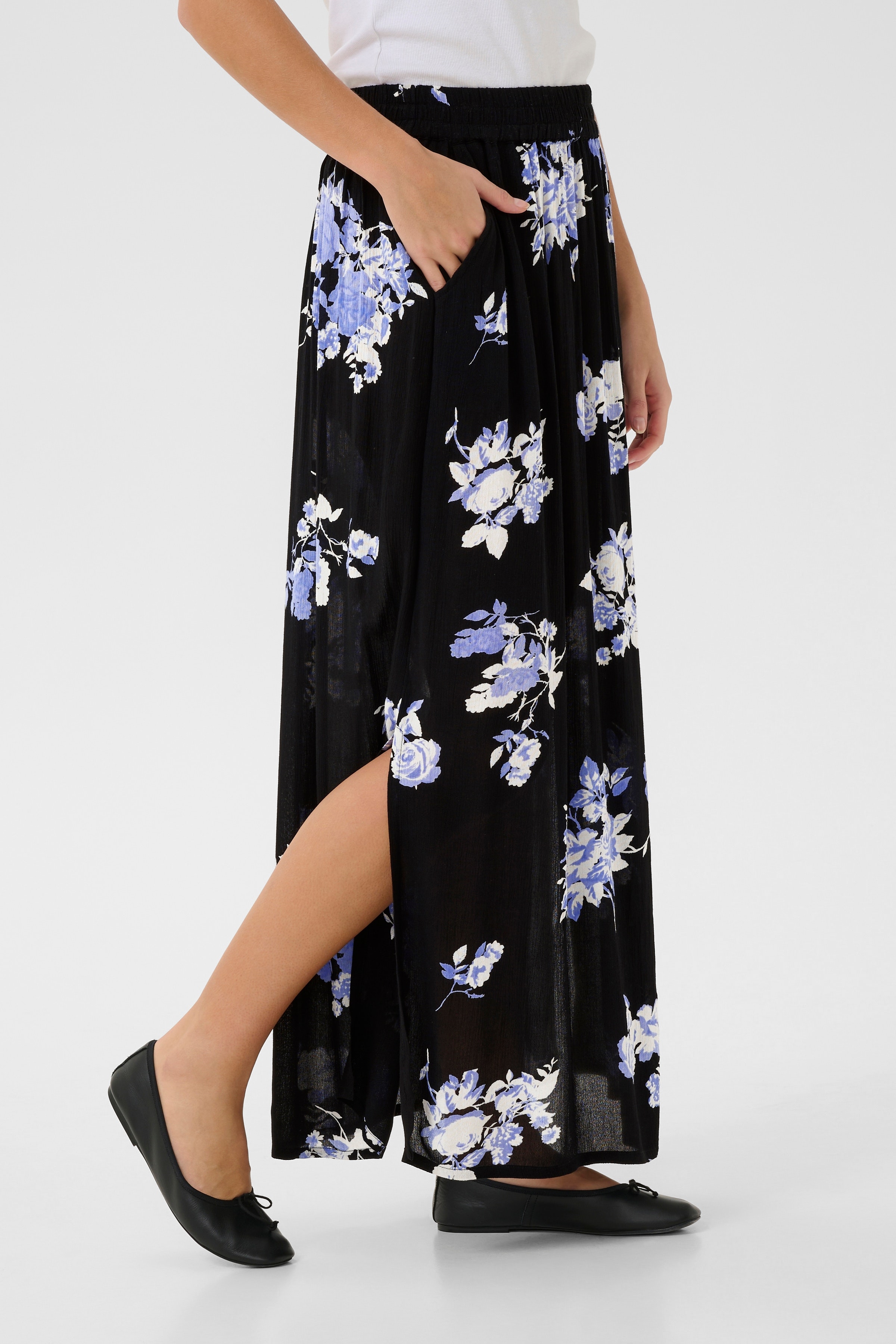 KAedita Skjørt LOOKBOOK FRONT 10509813-107339