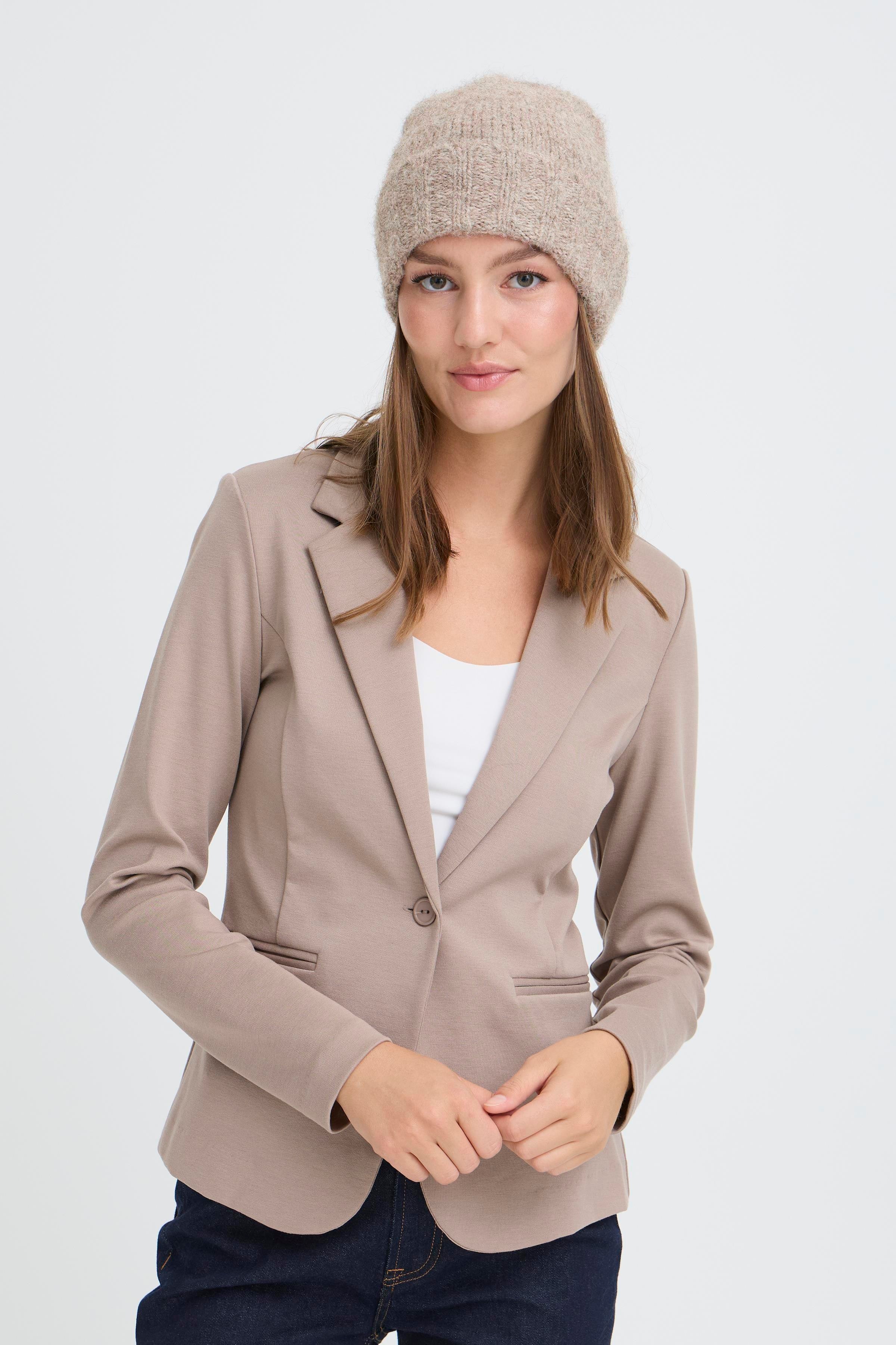 IAMONA Hatt LOOKBOOK FRONT 20124764-1304011