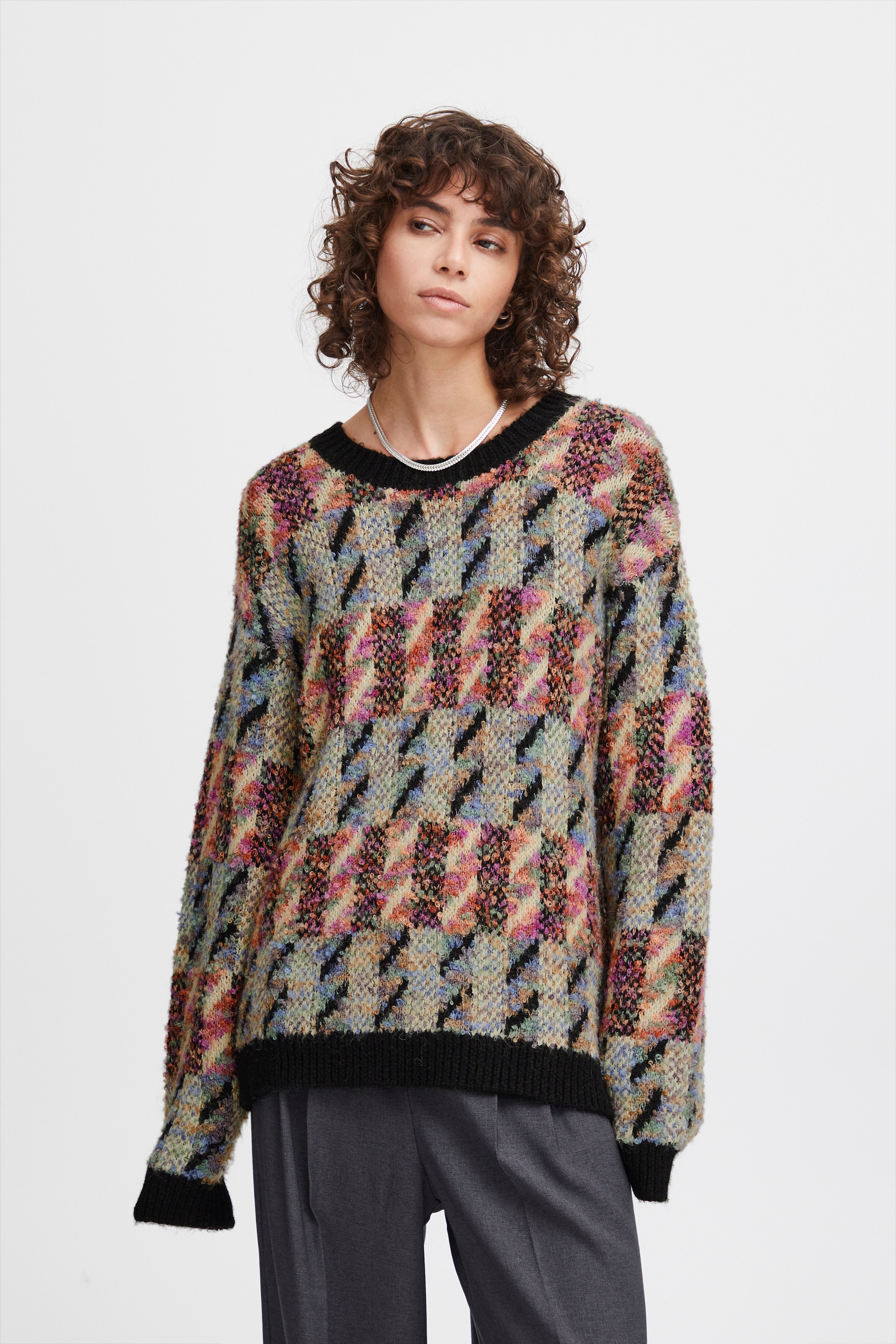 IHBETTI Pullover LOOKBOOK FRONT 20119853-200911