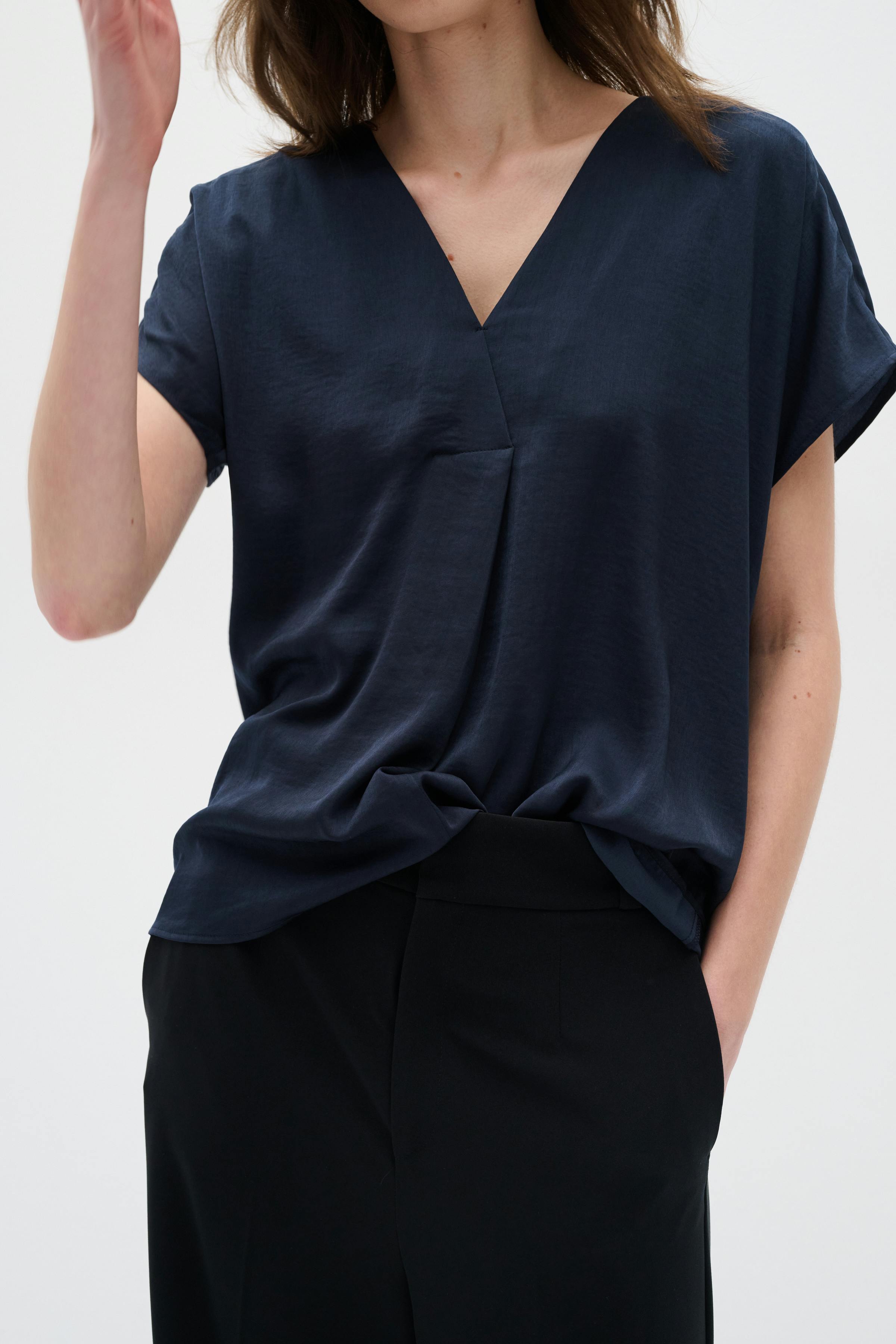 RindaIW Top LOOKBOOK DETAIL 30105188-10299