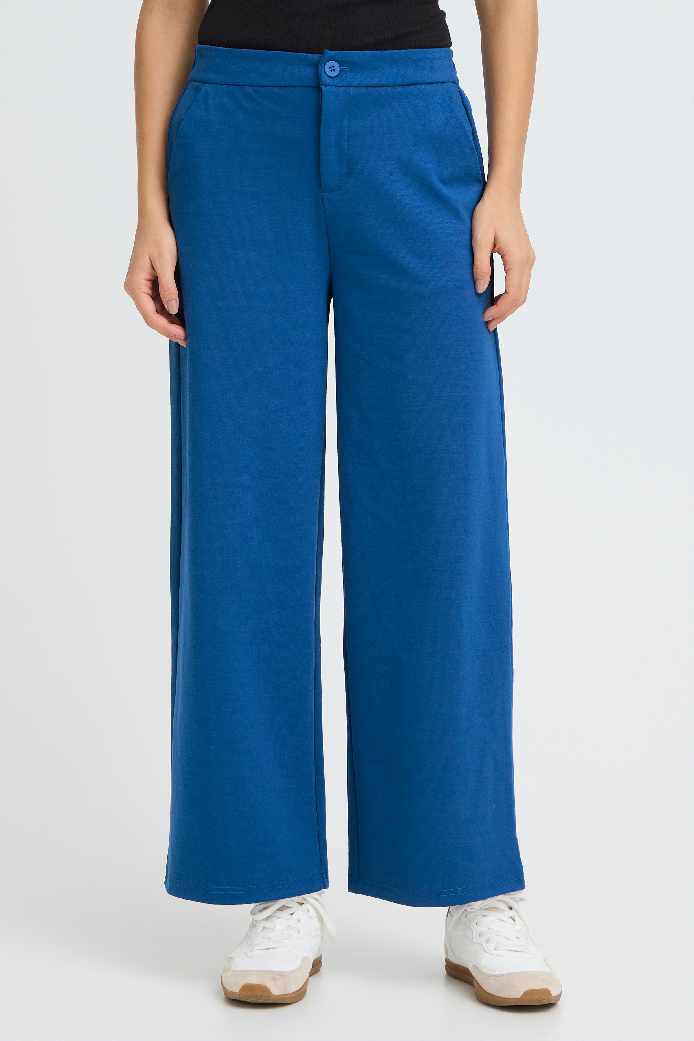 FRBLAZER Hose LOOKBOOK FRONT 20615810-194057