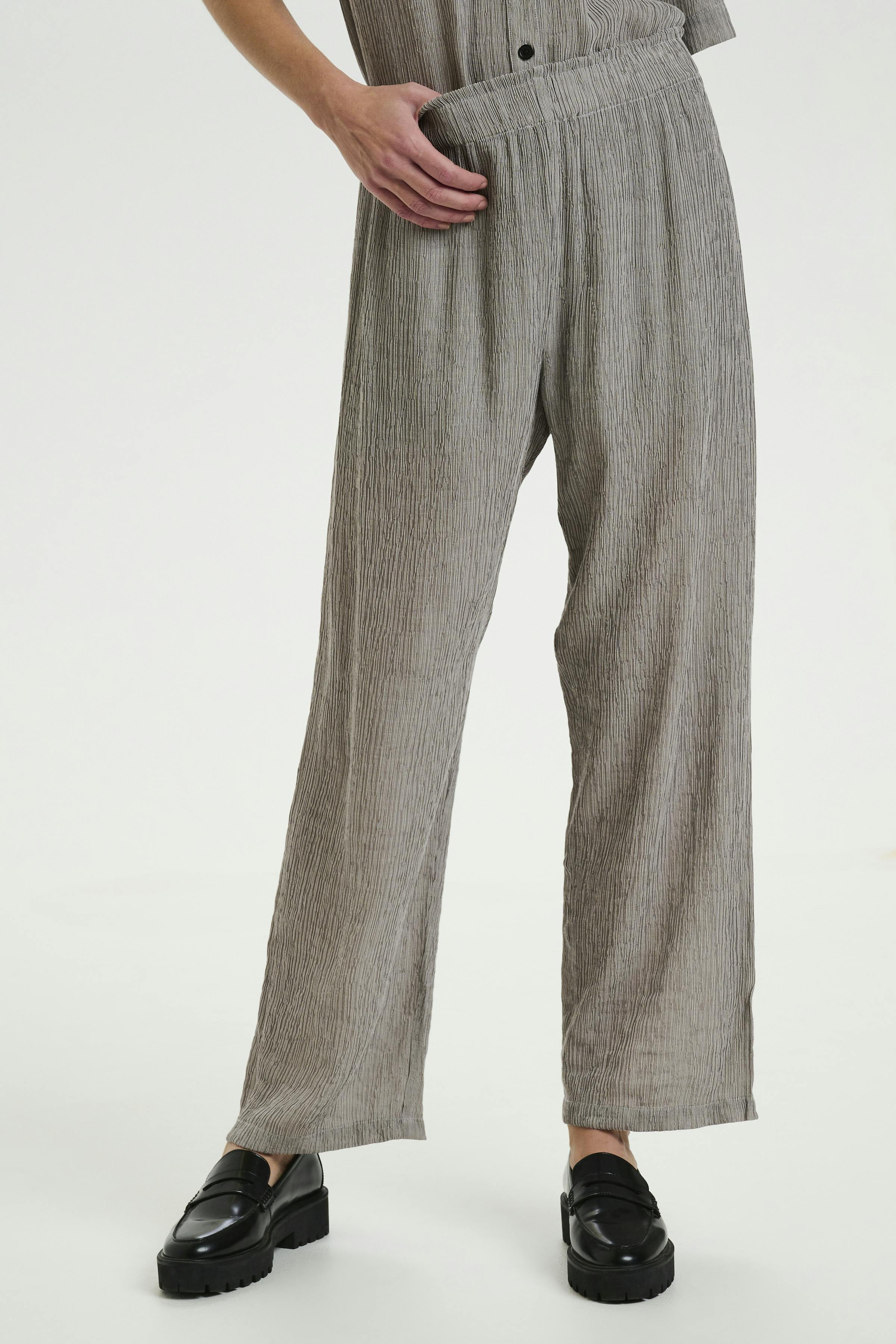 DeltaKB Hose LOOKBOOK FRONT 10103950-194008