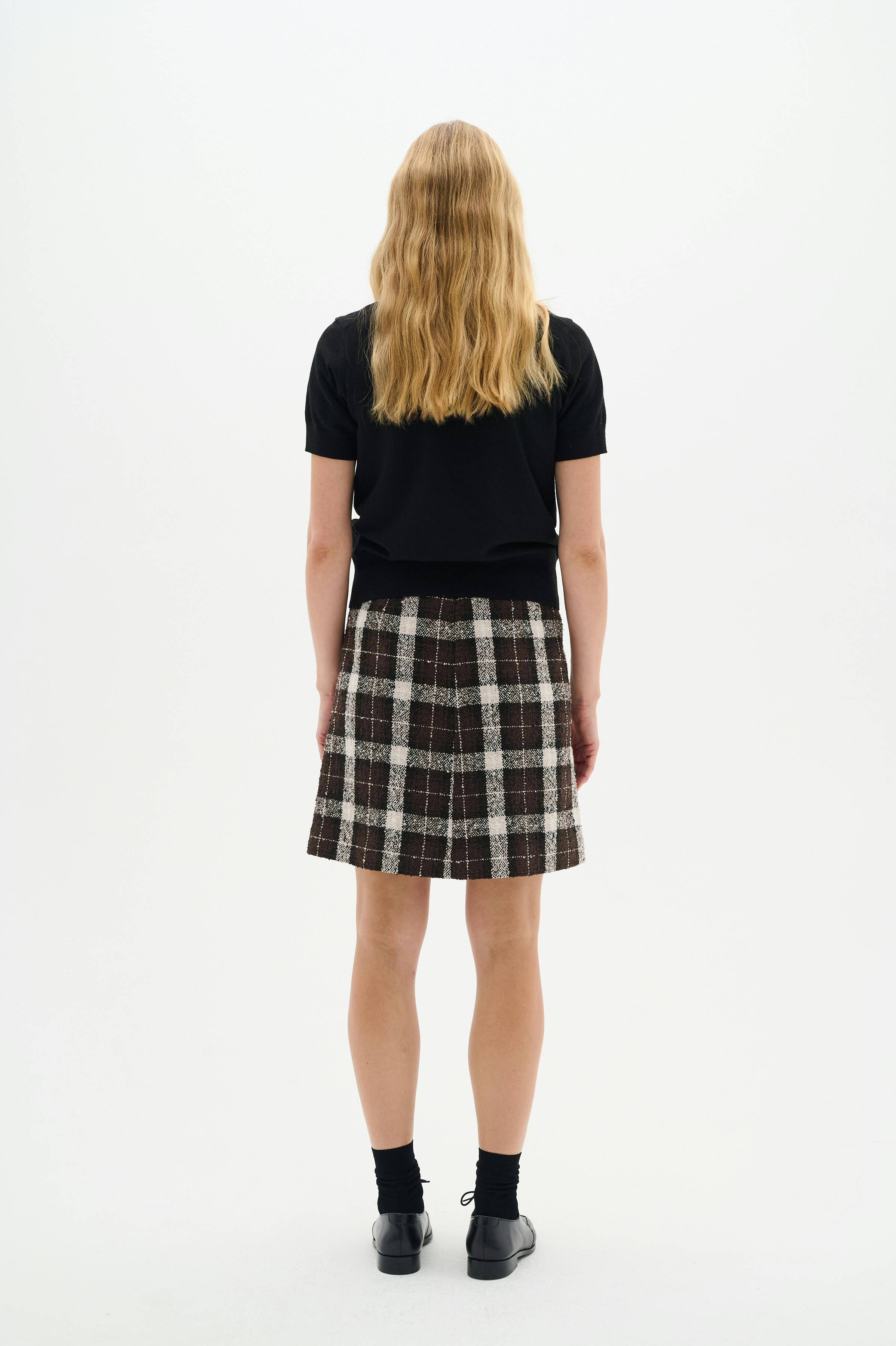 KamieIW Skirt LOOKBOOK BACK 30109723-191518