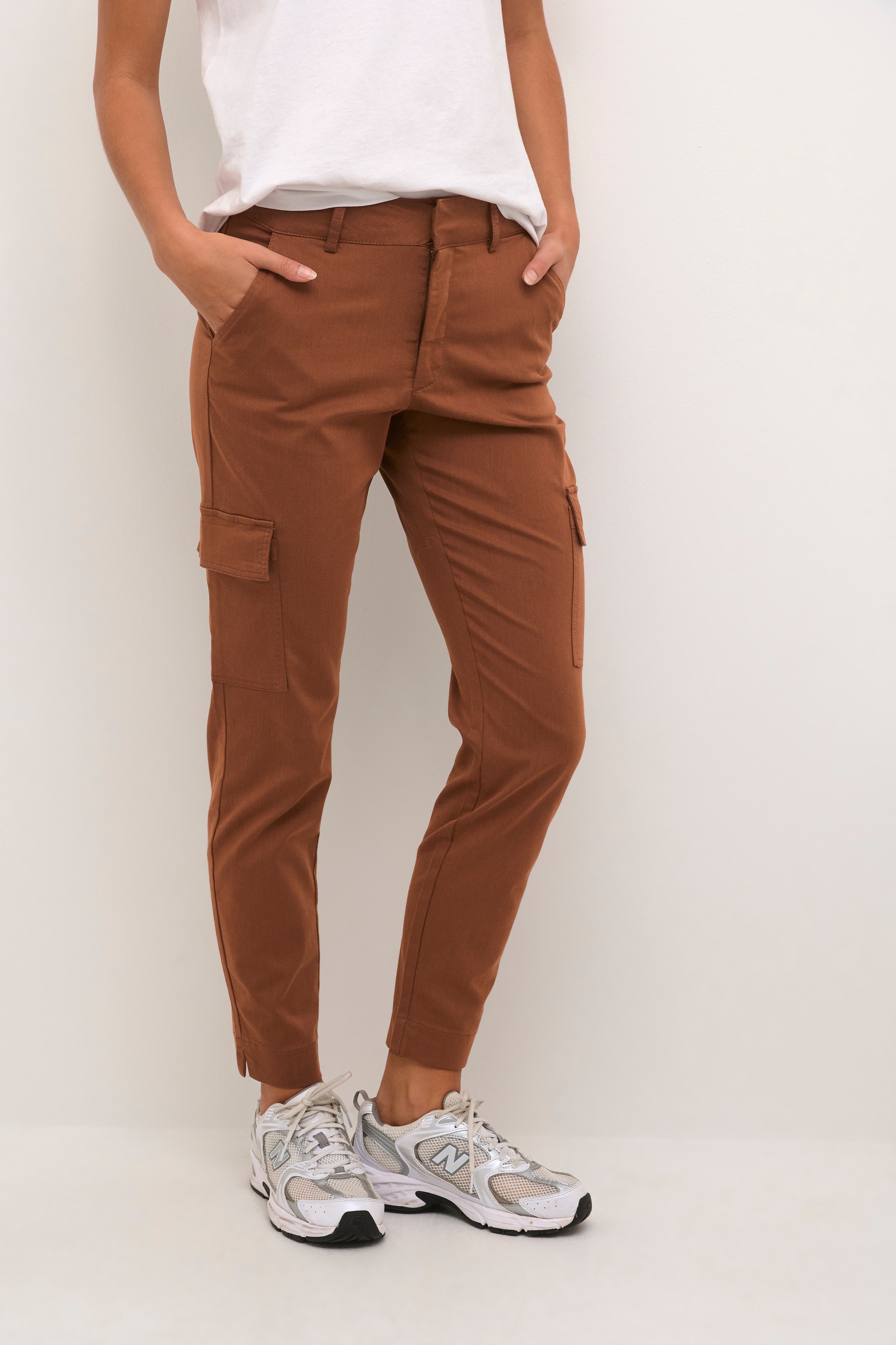 KAlea Trousers LOOKBOOK FRONT 10507855-181232