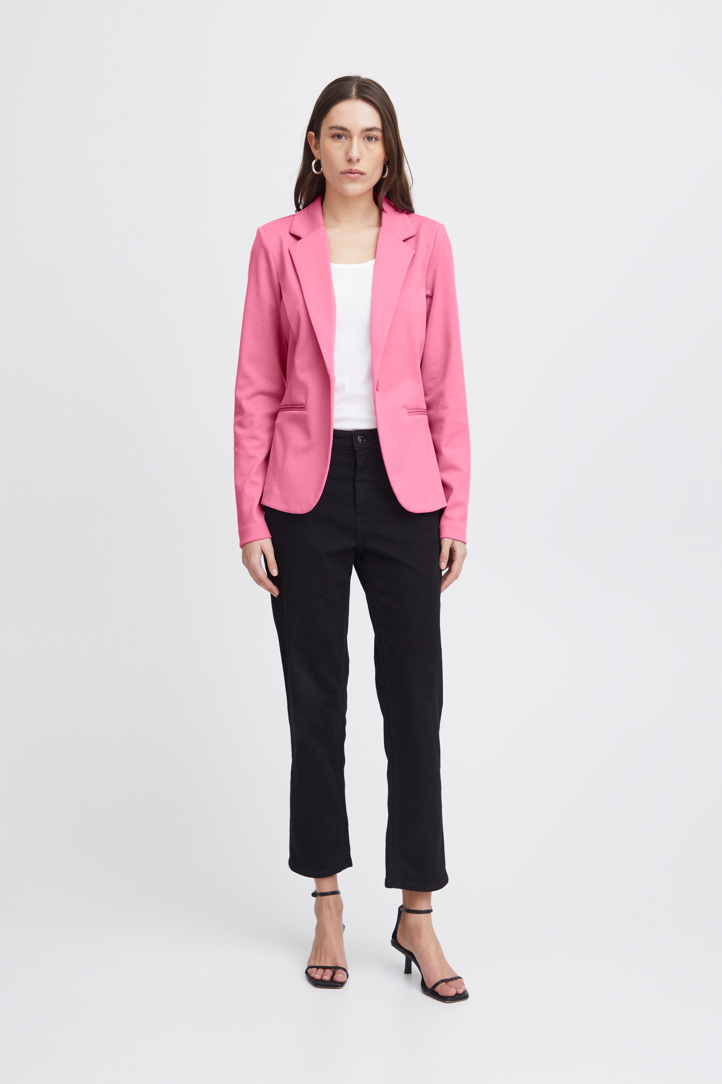 IHKATE Blazer LOOKBOOK FRONT 20101801-172625