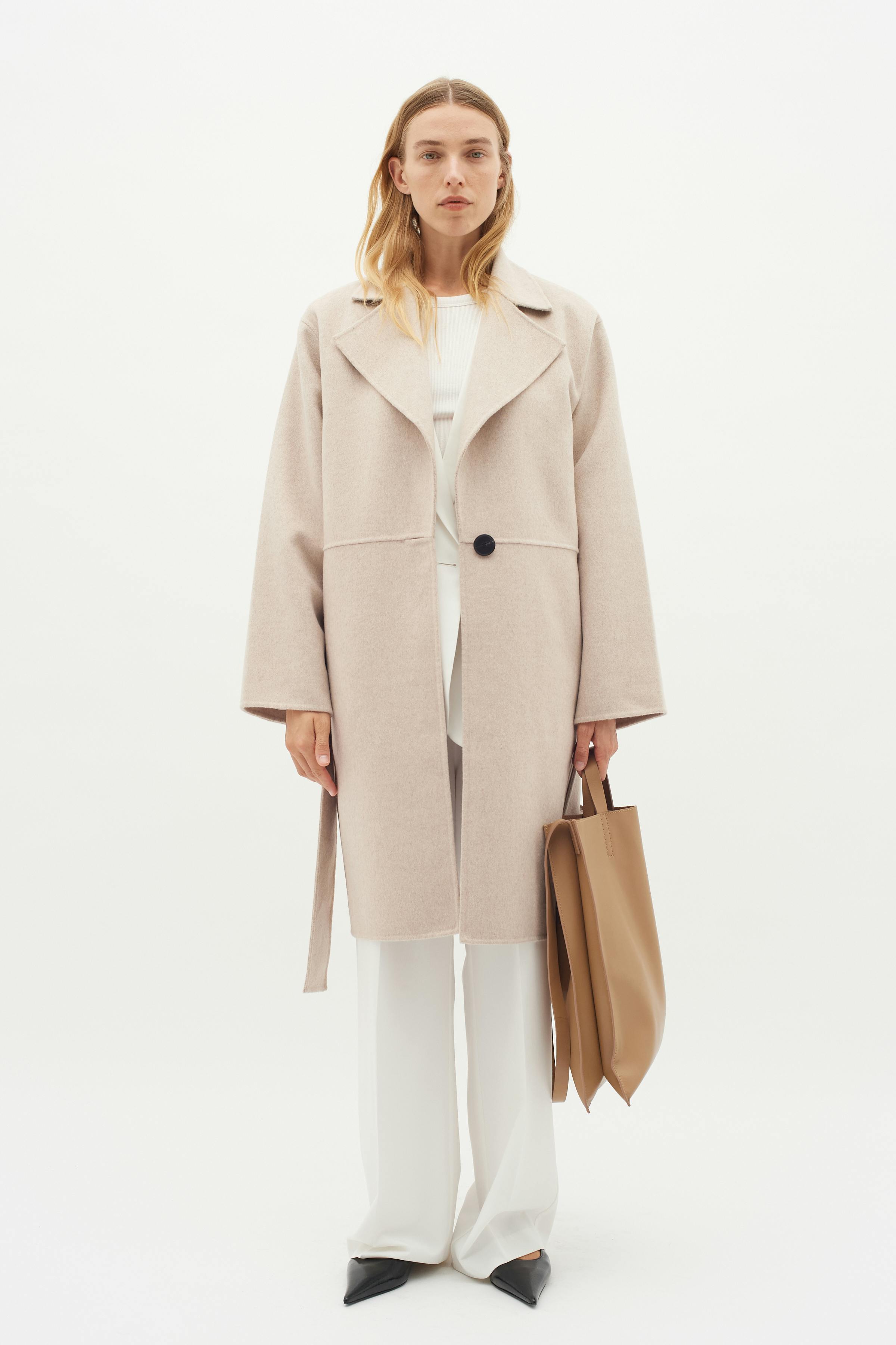 TillaIW Coat LOOKBOOK FRONT 30109489-300002