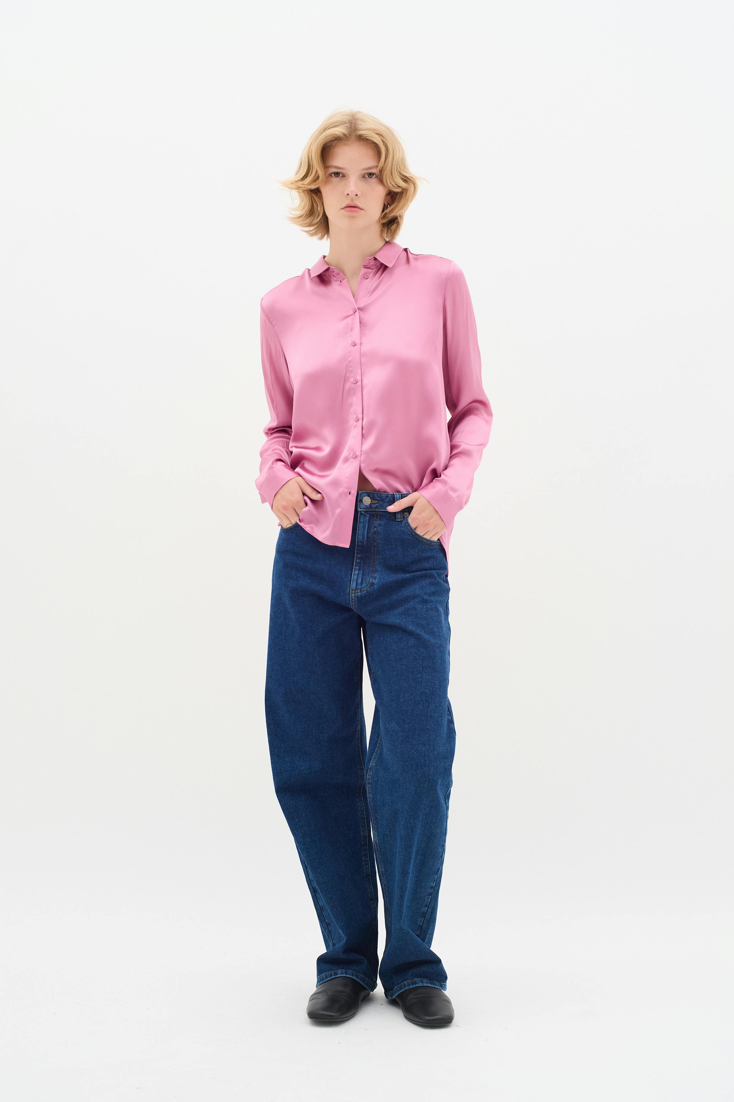 Leonore Shirt Premium LOOKBOOK FRONT 30104237-162215