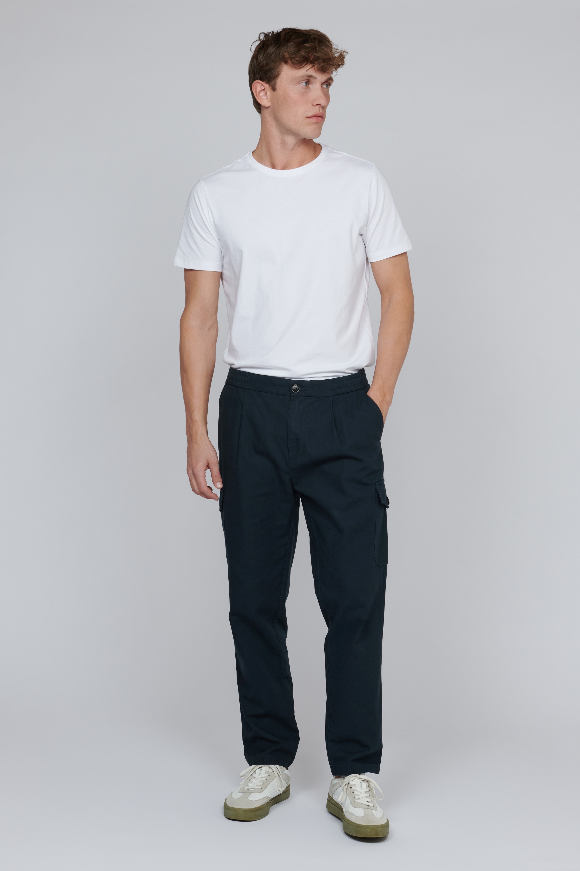 MAnathan Trousers LOOKBOOK FRONT 30207194-194011