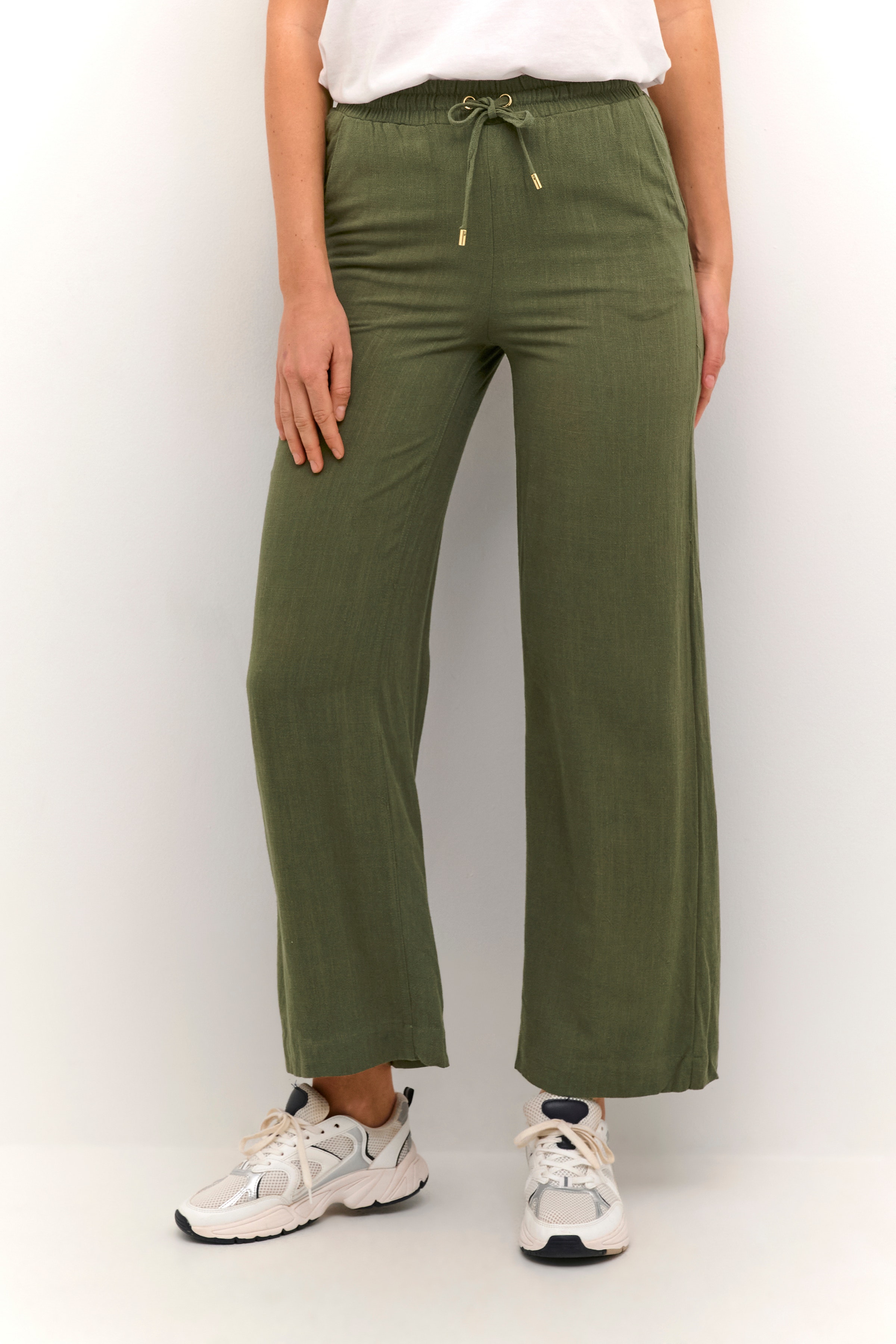 KAliny Bukser LOOKBOOK FRONT 10507526-190414