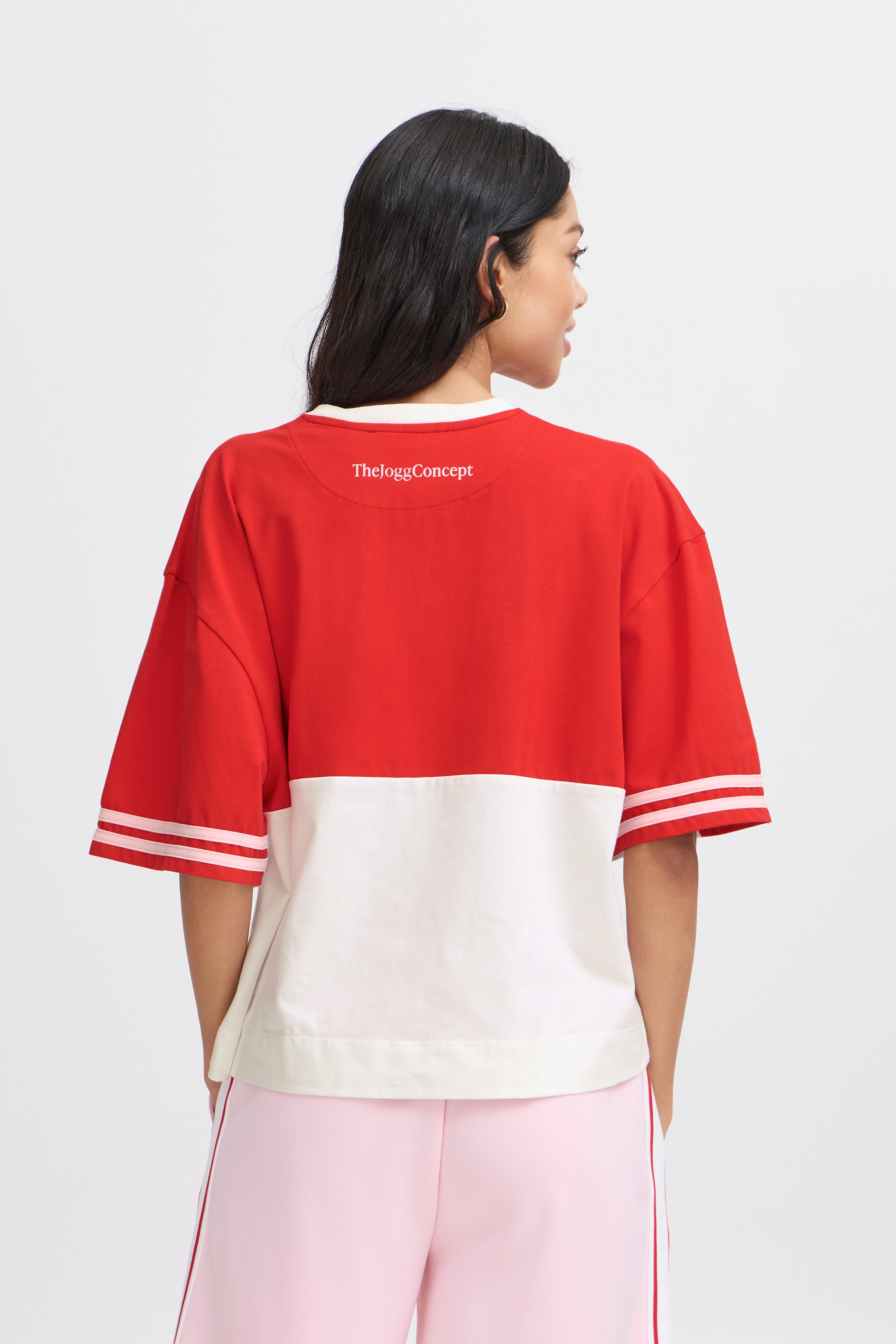 JCSABELL T-shirt LOOKBOOK BACK 22800943-201530
