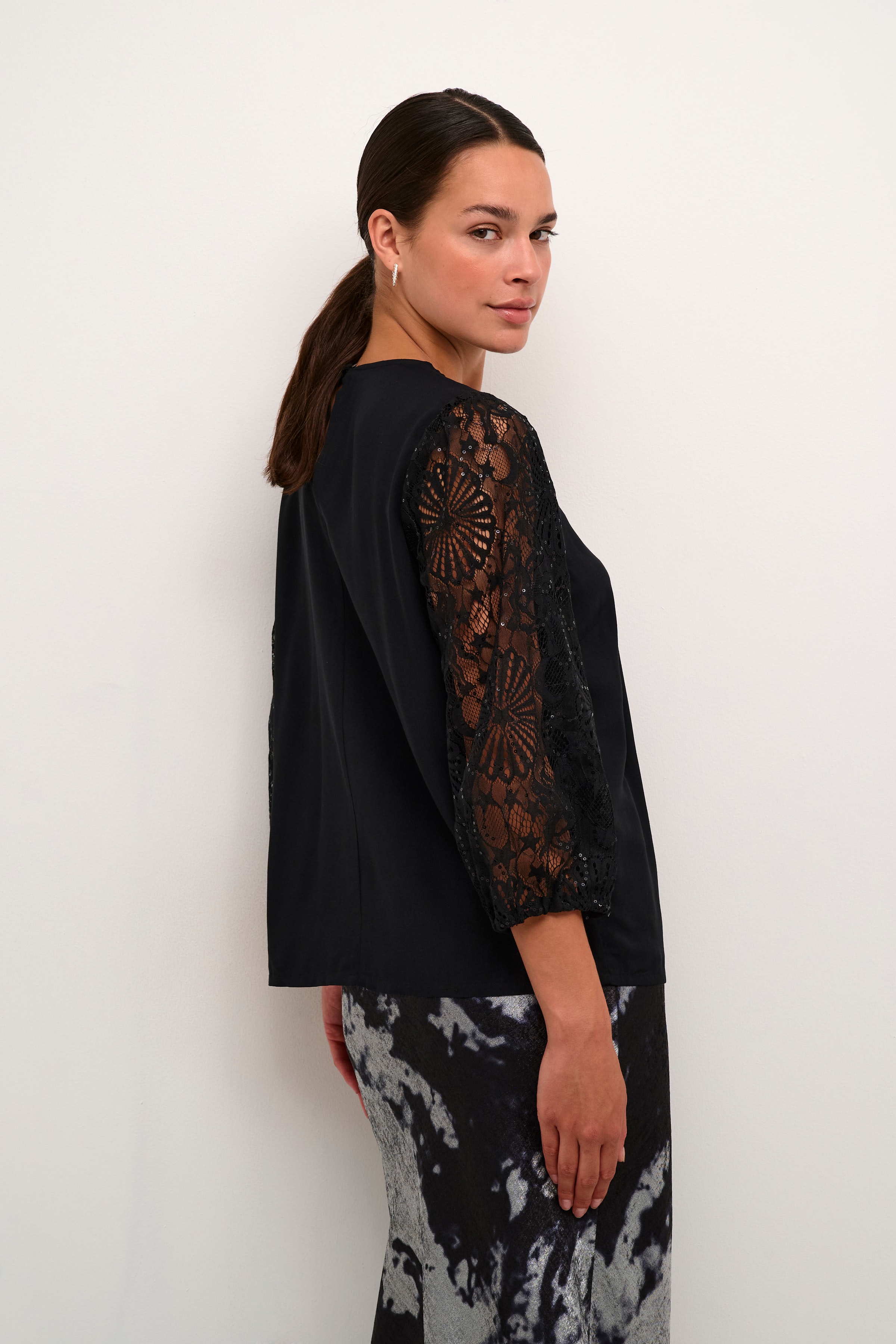 KAemilia Blondebluse LOOKBOOK BACK 10509343-100121