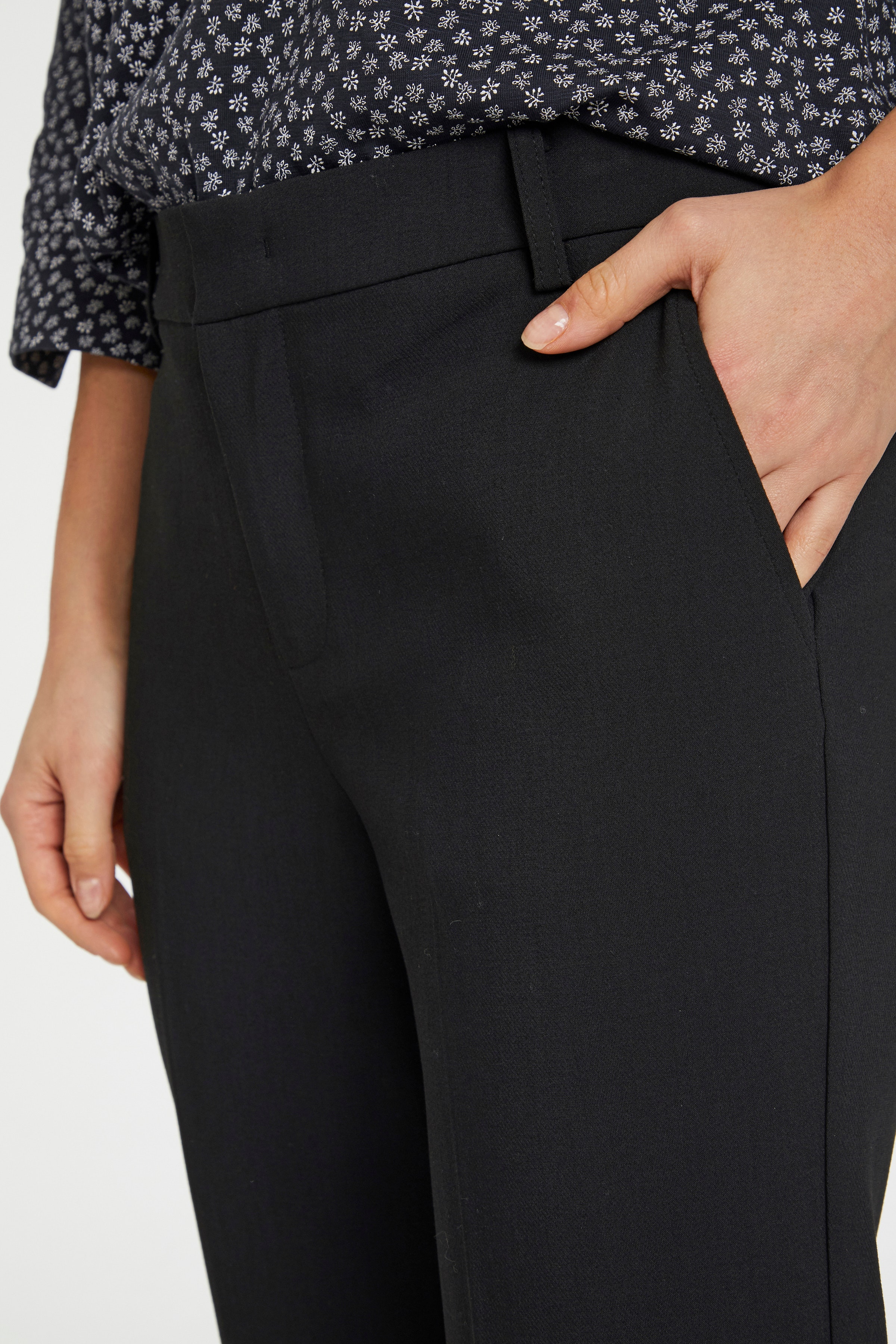 CleaPW Hose LOOKBOOK DETAIL 30304237-33050