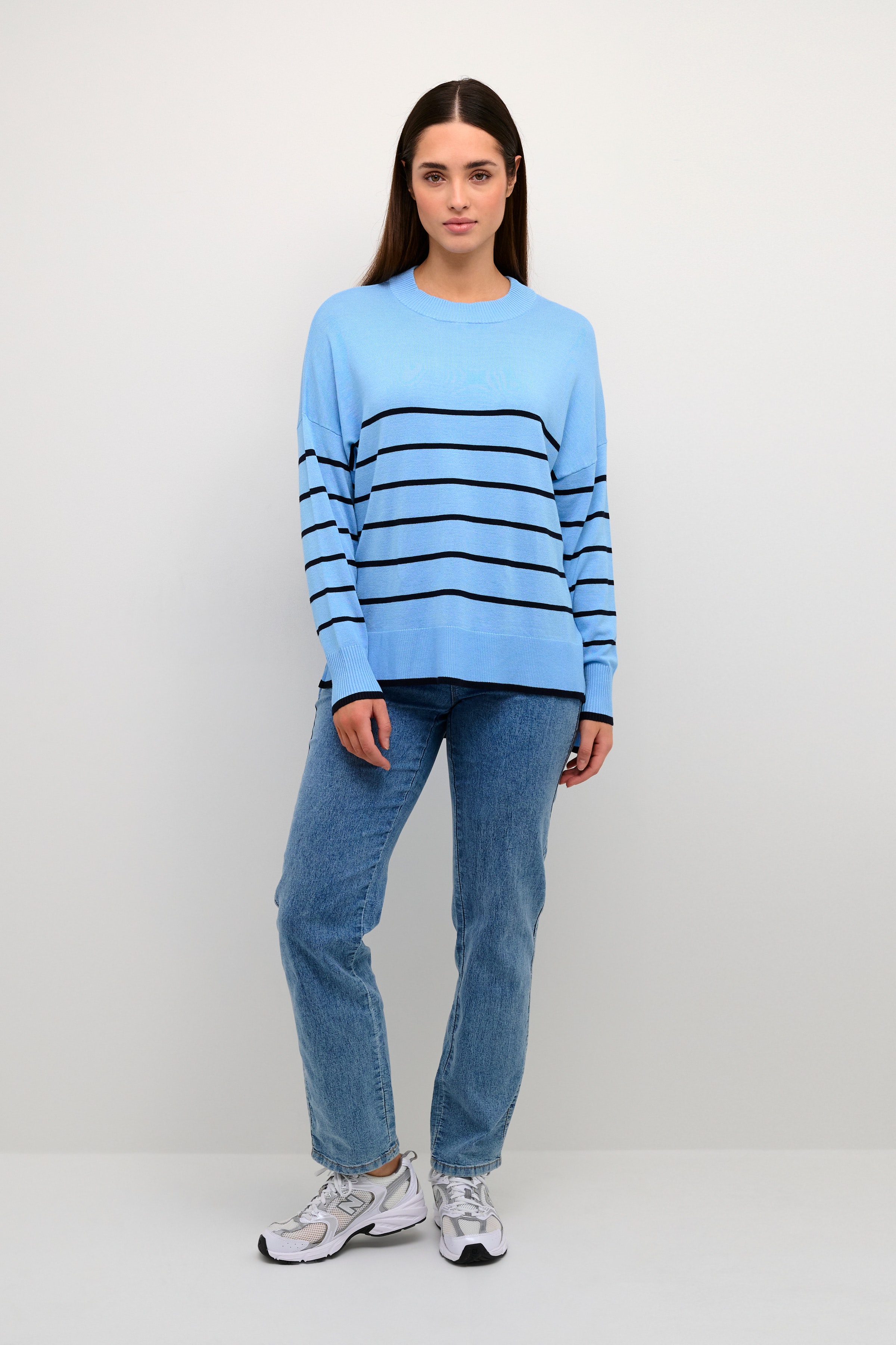 BPalona Pullover LOOKBOOK FRONT 10590386-104966B