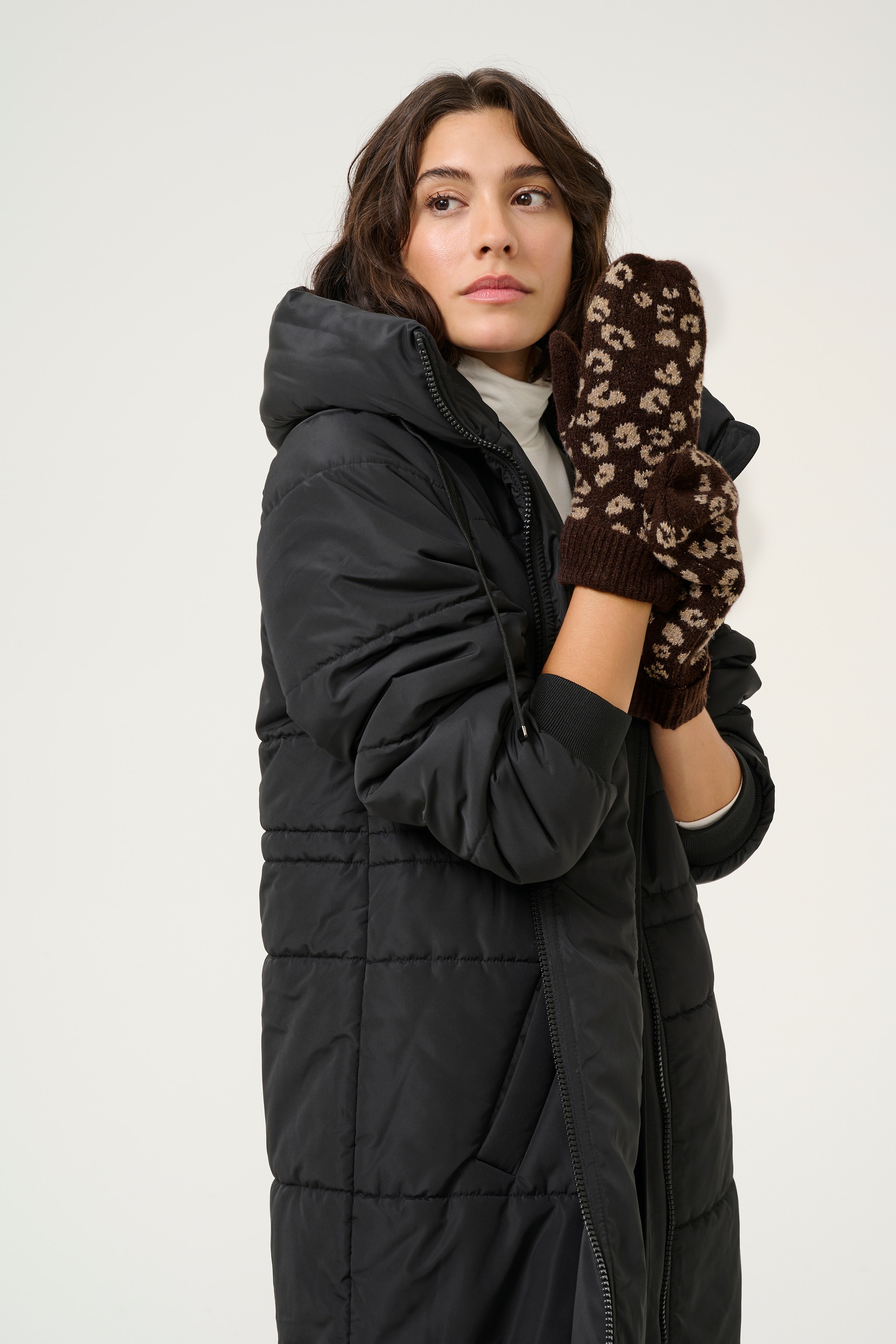 KAmolly Hansker LOOKBOOK FRONT 10509952-107398