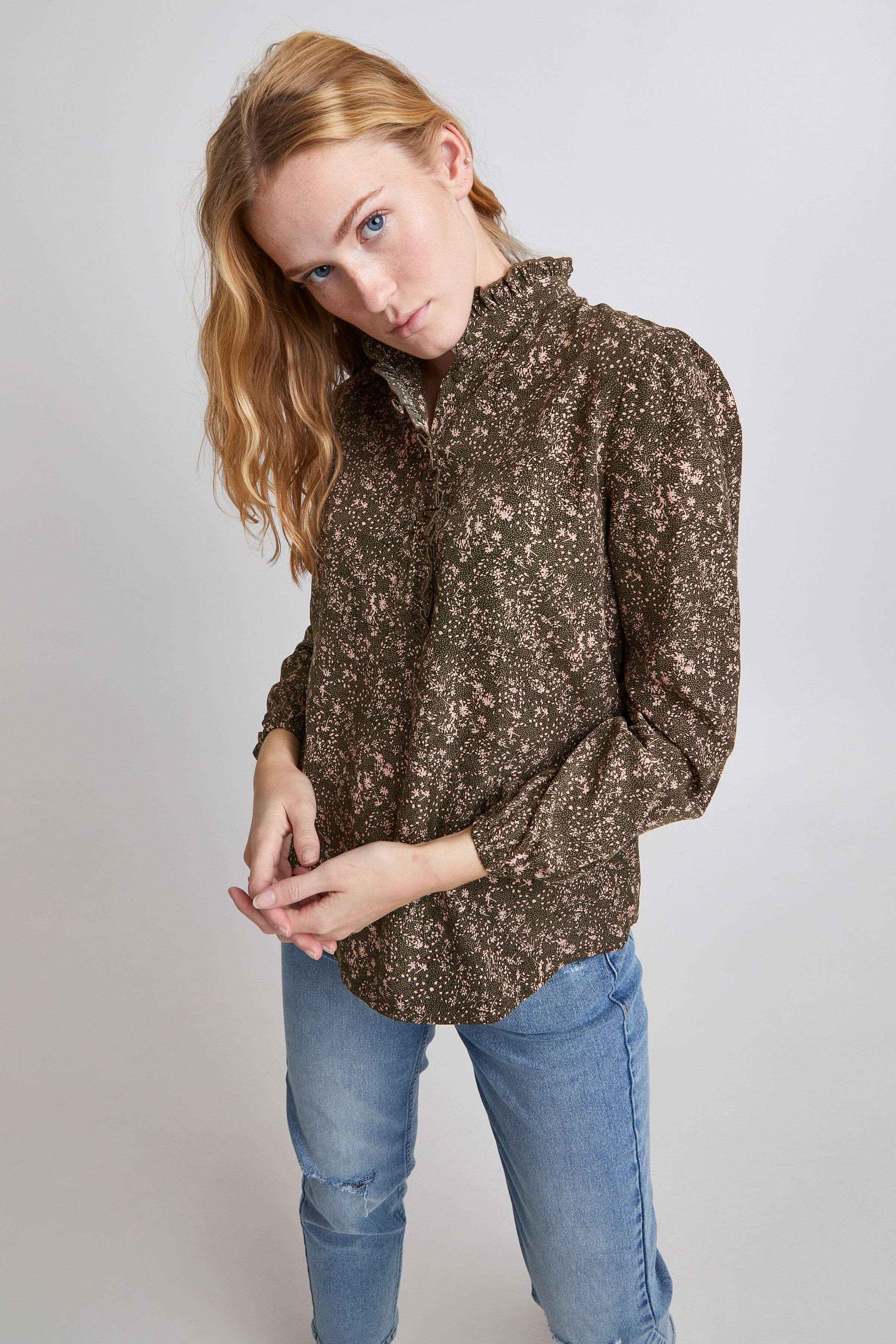 Blouse with long sleeve LOOKBOOK FRONT 20812044-200981