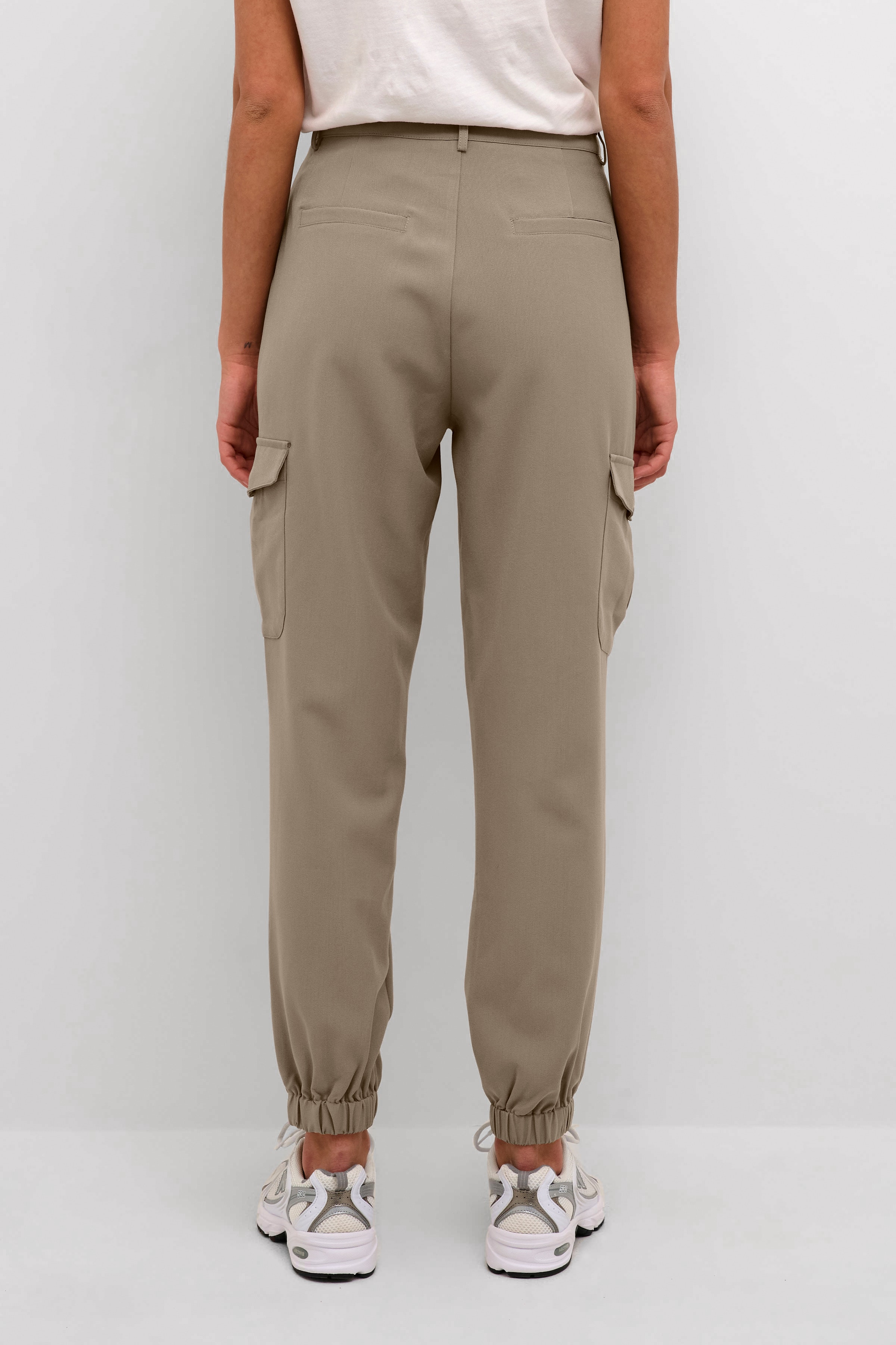 KAemma Trousers LOOKBOOK BACK 10507859-181110