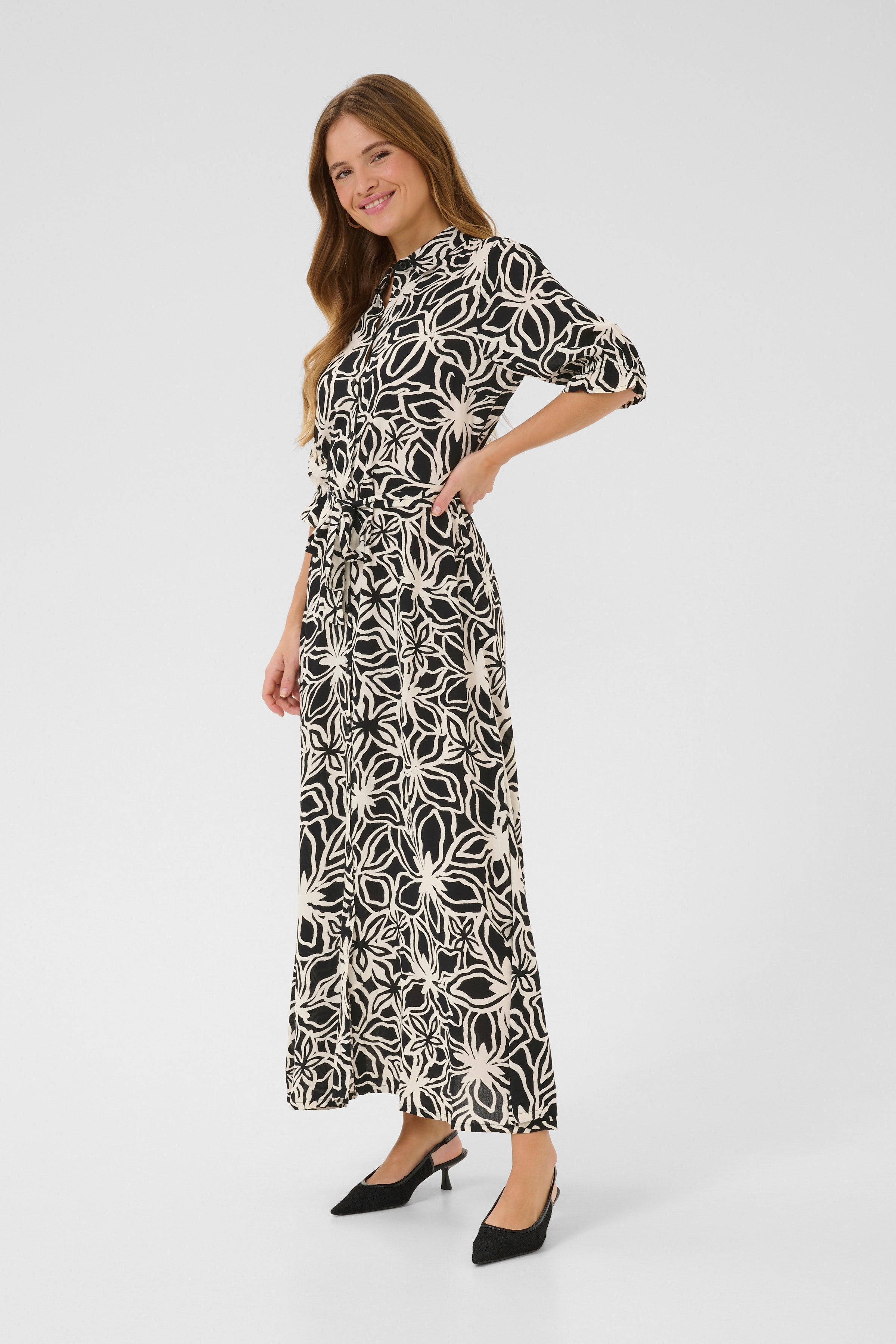 KAmira Kjole LOOKBOOK FRONT 10509807-107080