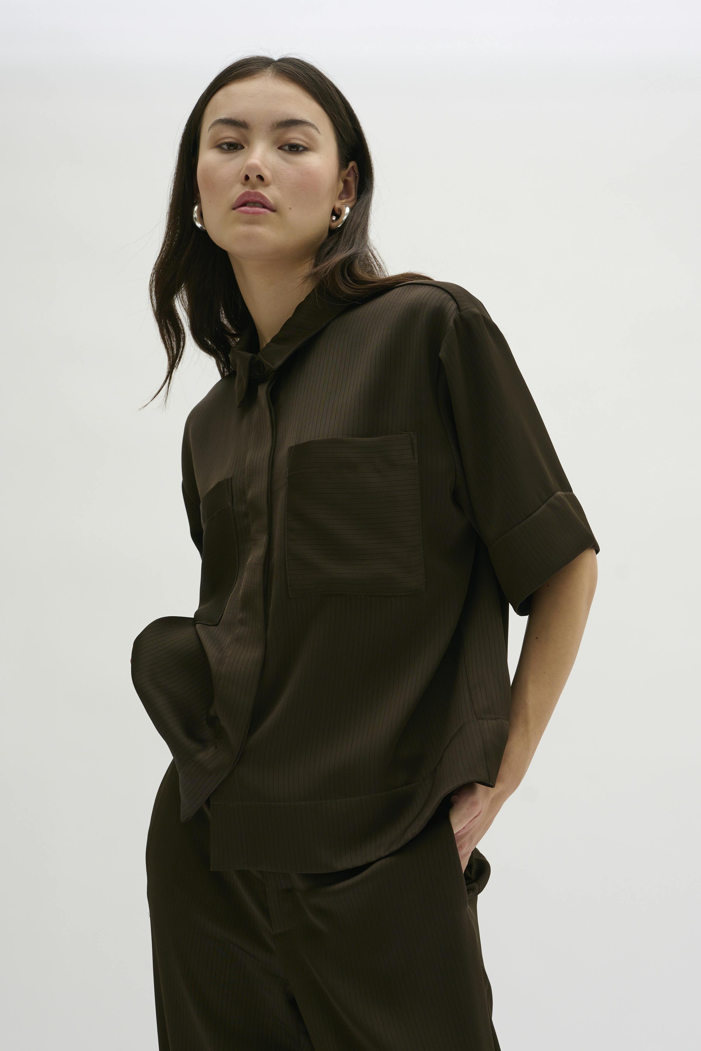 MWClara Shirt with short sleeve LOOKBOOK FRONT 10703935-190840