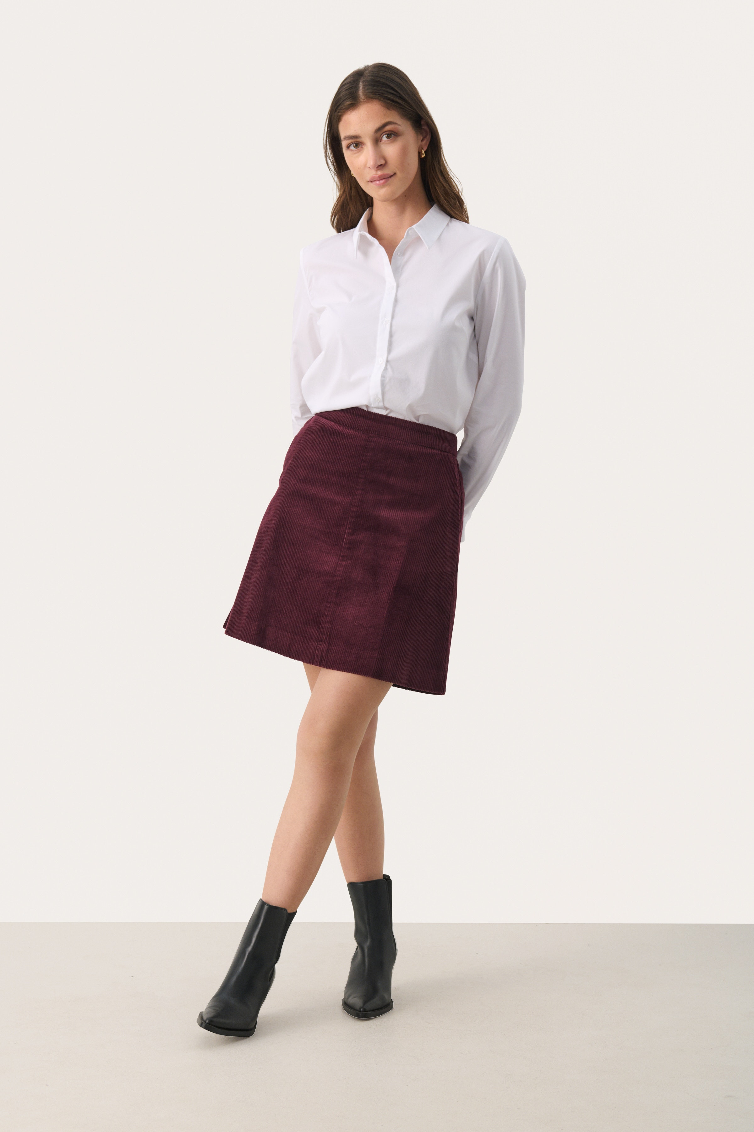 LingsPW Skirt LOOKBOOK FRONT 30307449-192118