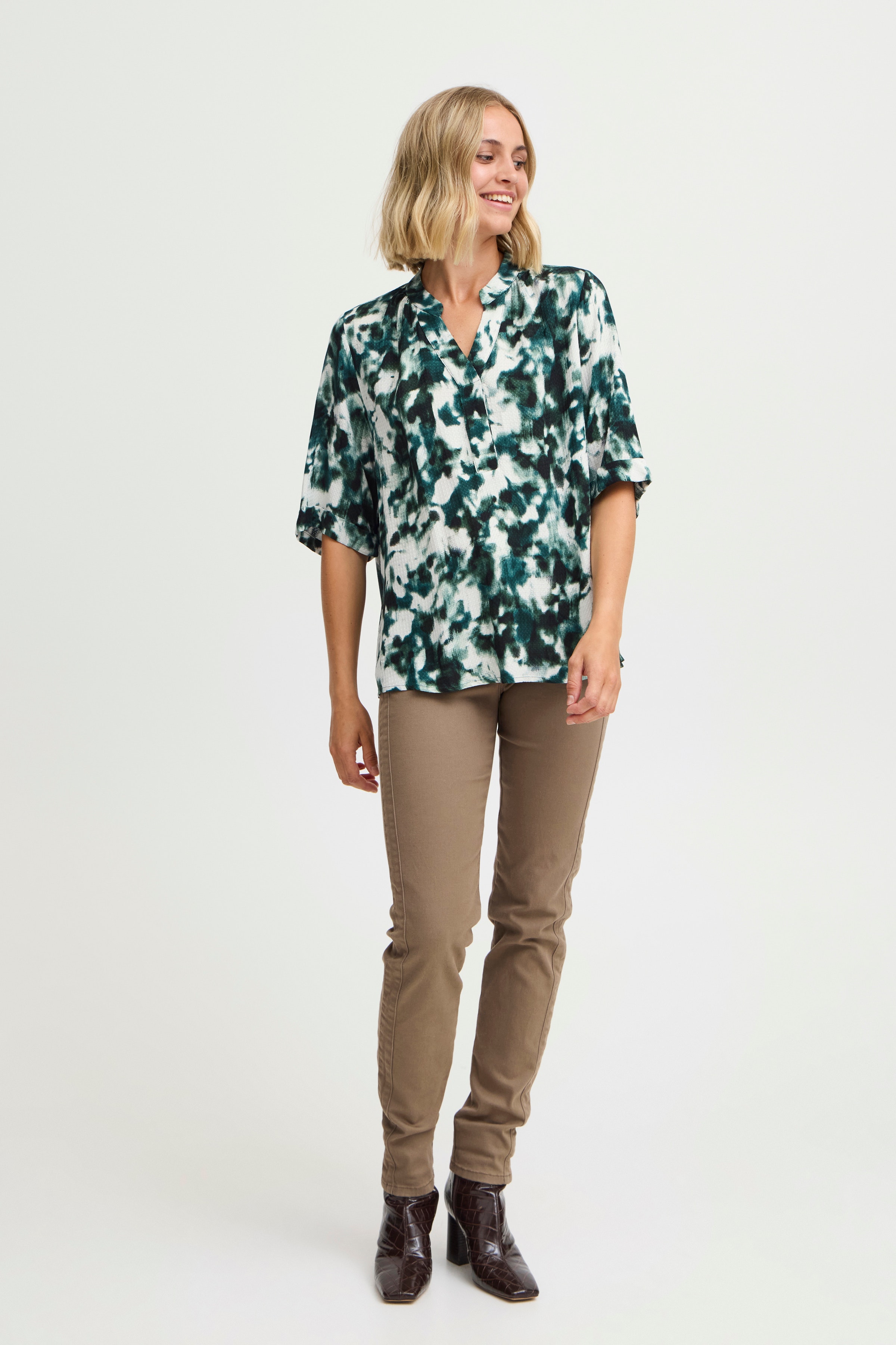 FROLINE Blouse LOOKBOOK FRONT 20614144-203905