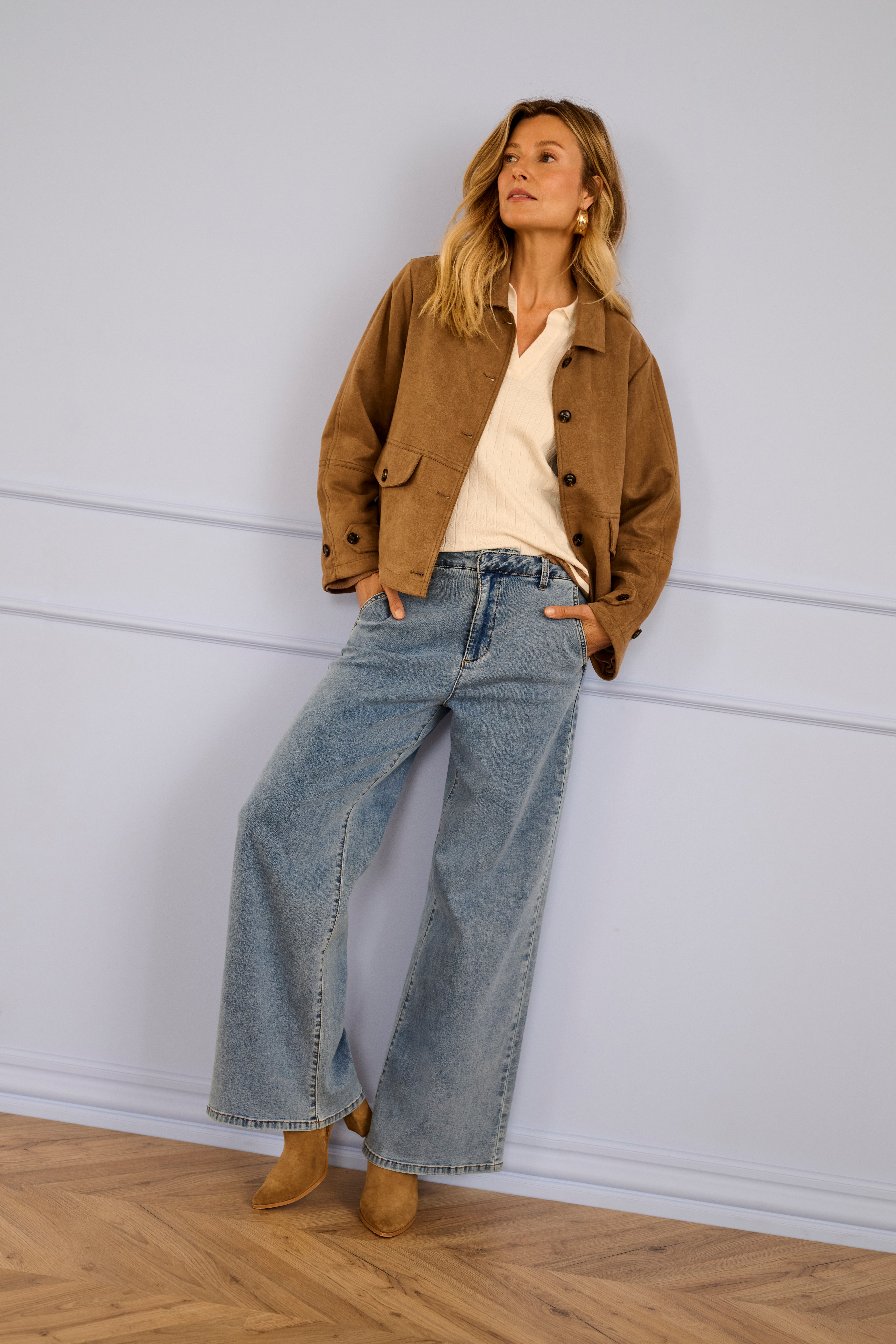 CRVillea Pullover LOCATION NONE 10614623-110701