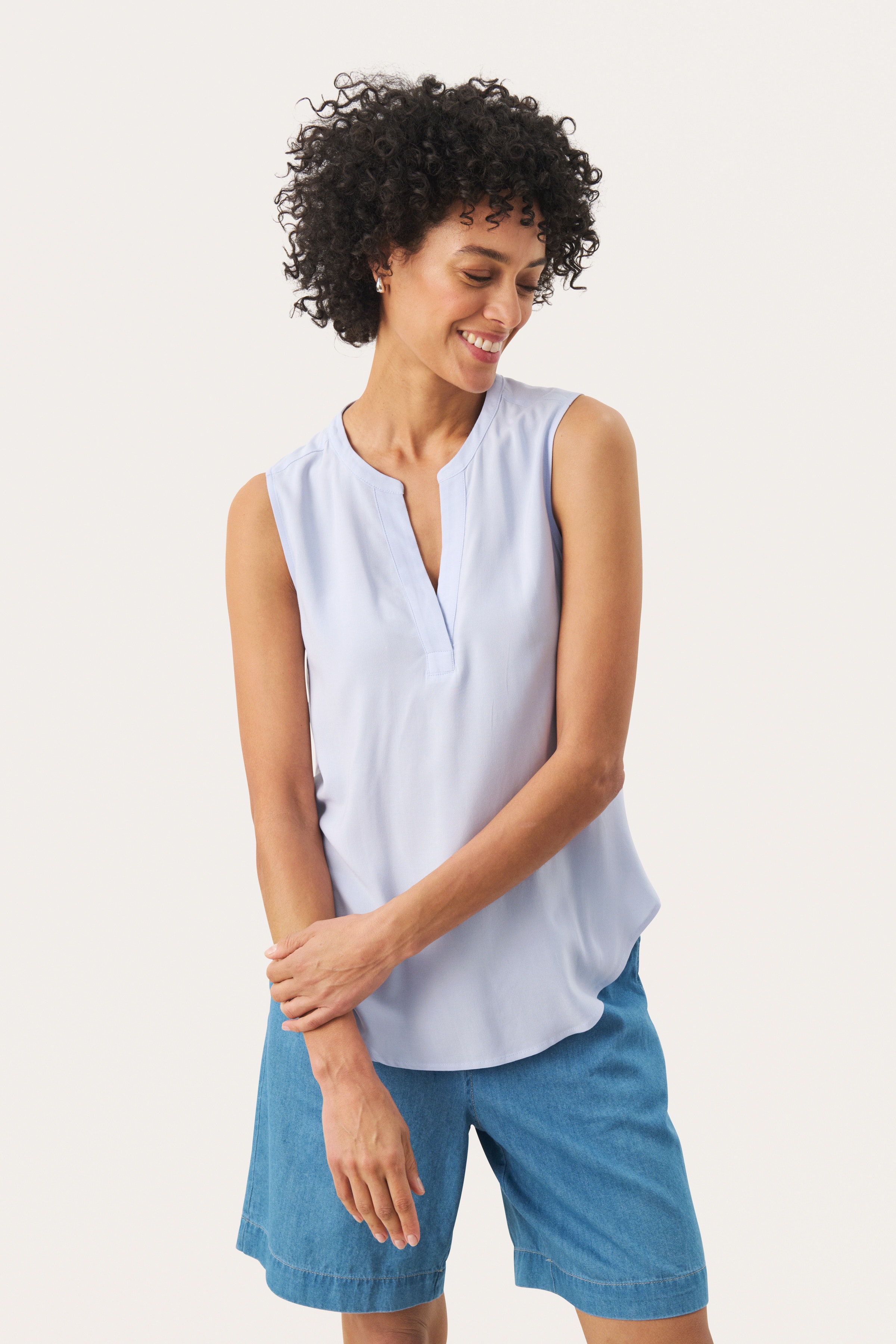 AndiaPW Bluse LOOKBOOK FRONT 30308317-144110
