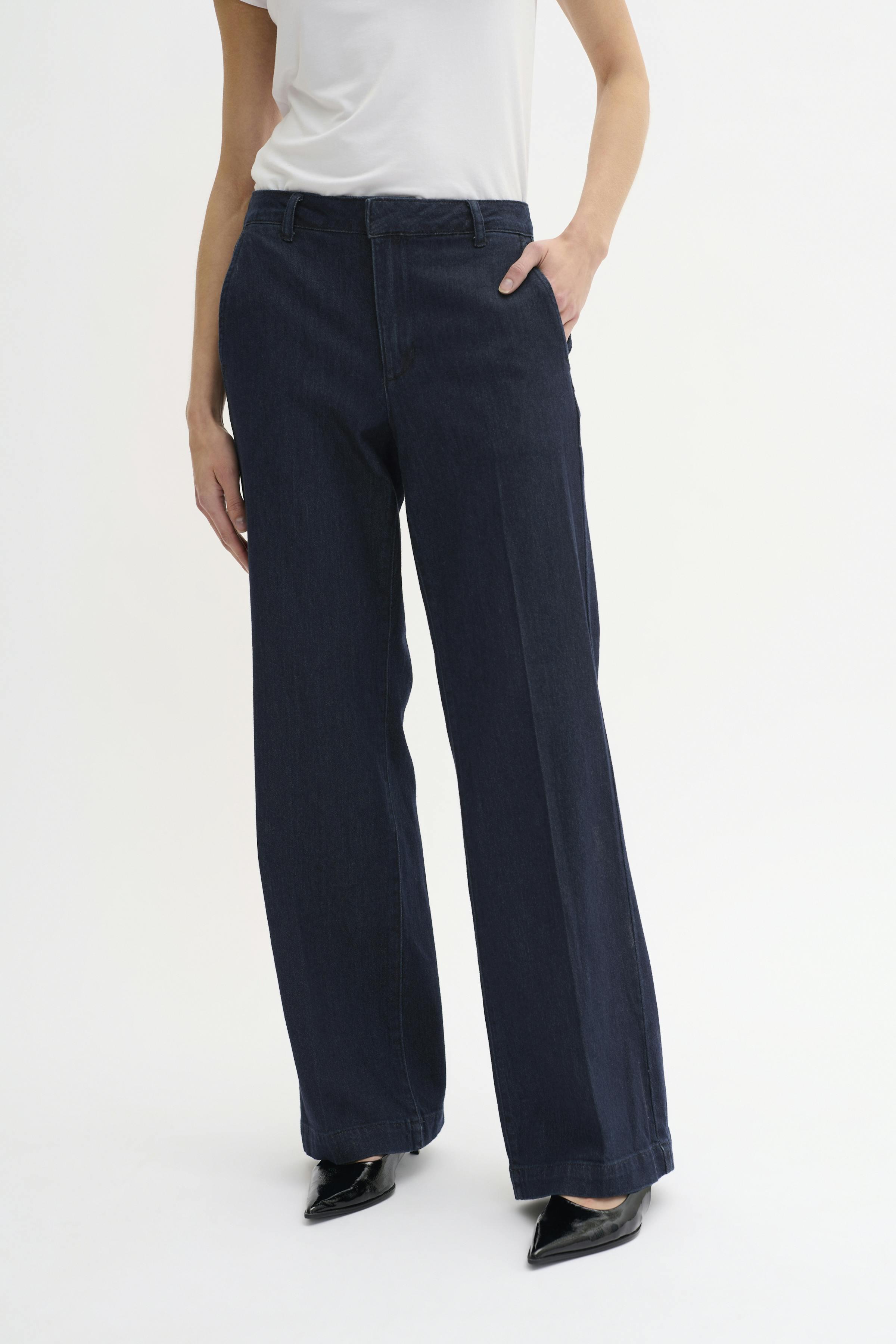 30 Trousers LOOKBOOK FRONT 10703958-106248