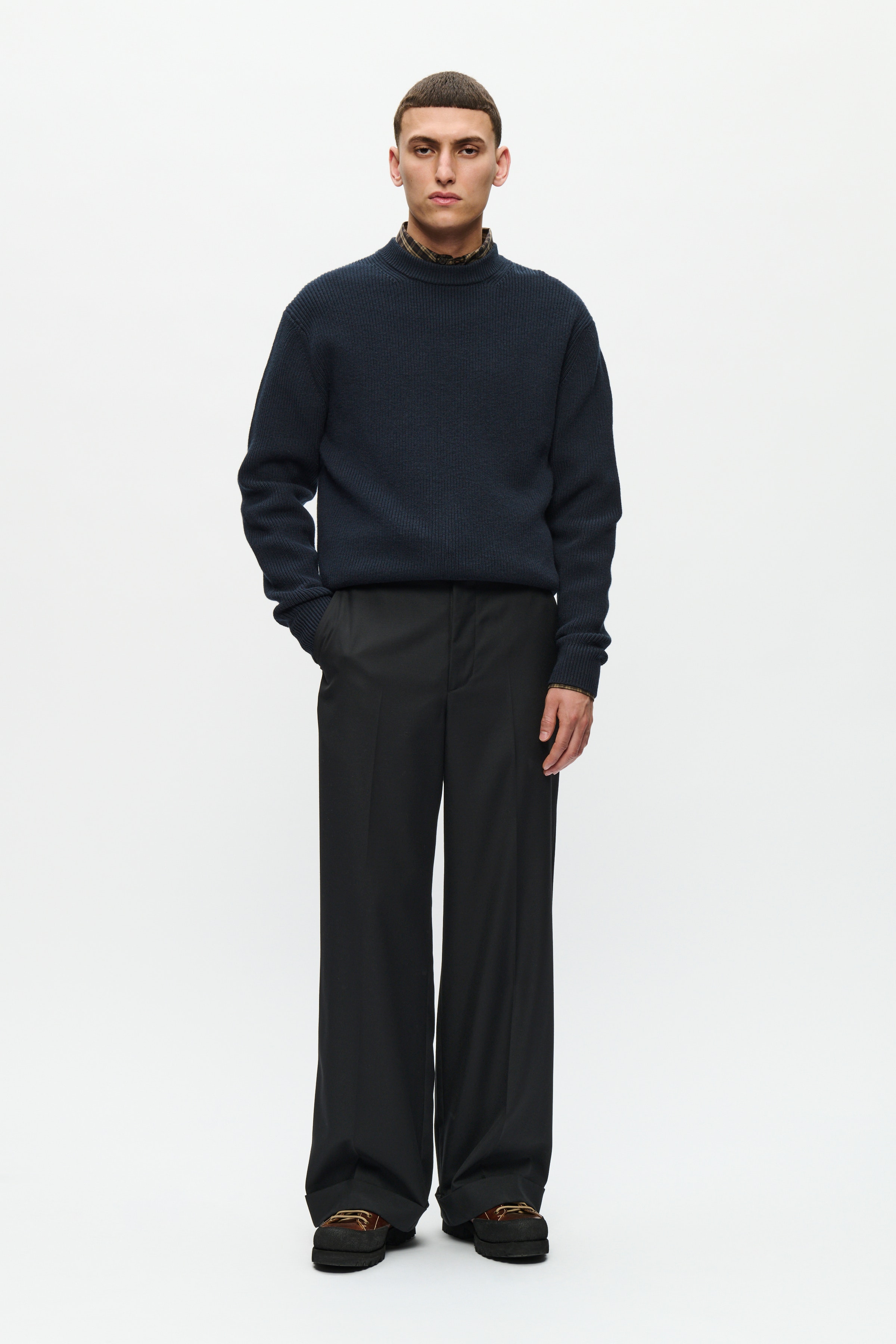 WWLuca Bukser LOOKBOOK FRONT 30251480-303700