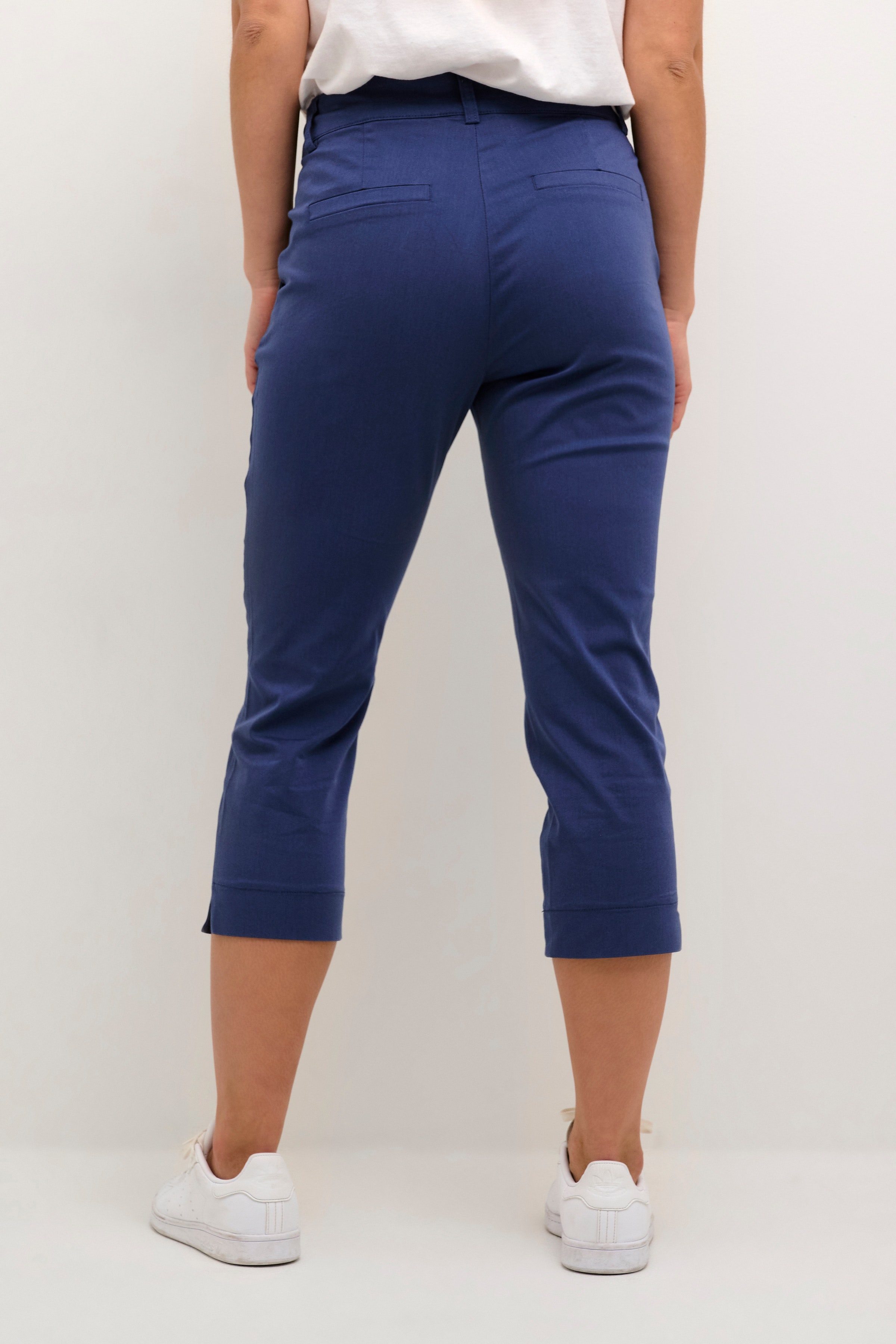 KAlea Bukser LOOKBOOK BACK 10506815-193929