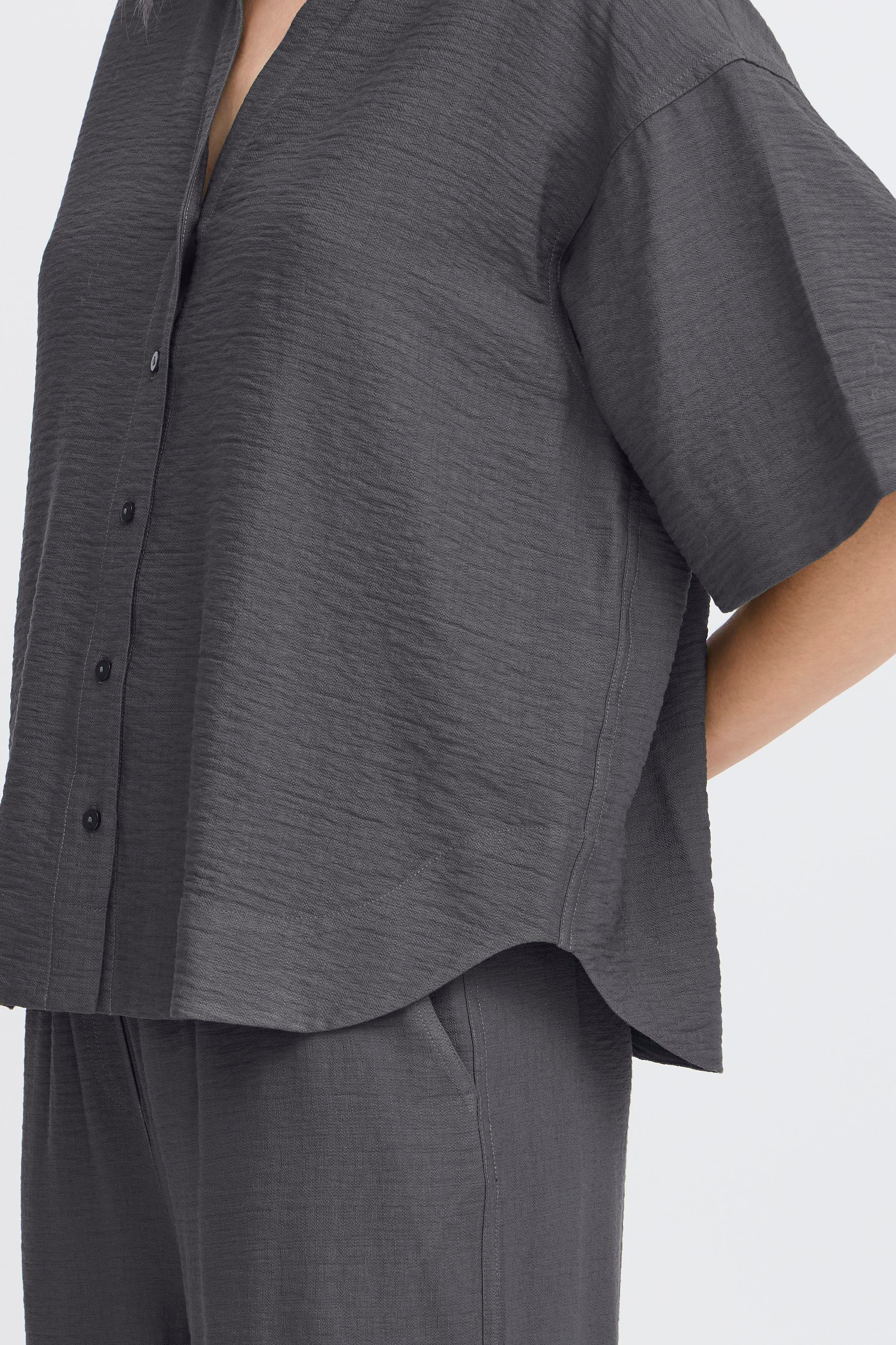 IHFAZIMA Skjorte LOOKBOOK DETAIL 20124200-190203