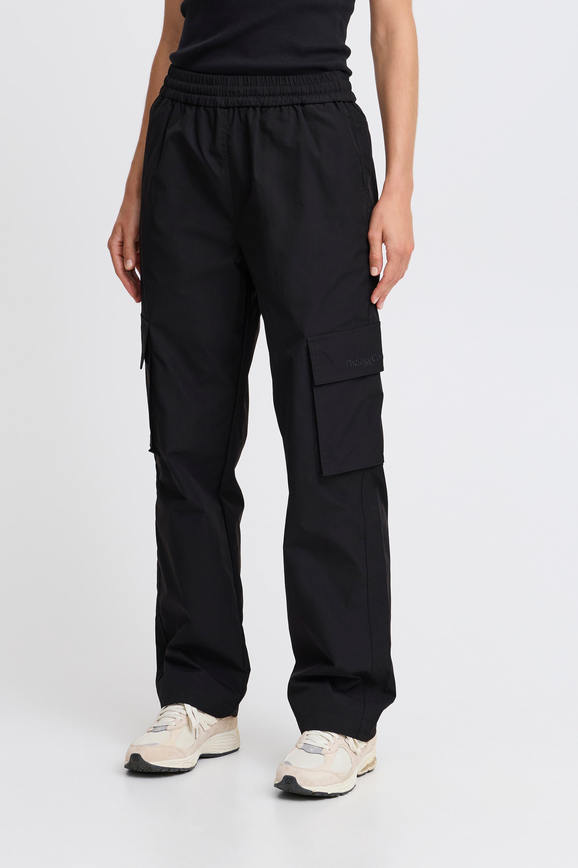 JCFIA Hose LOOKBOOK FRONT 22800839-203650