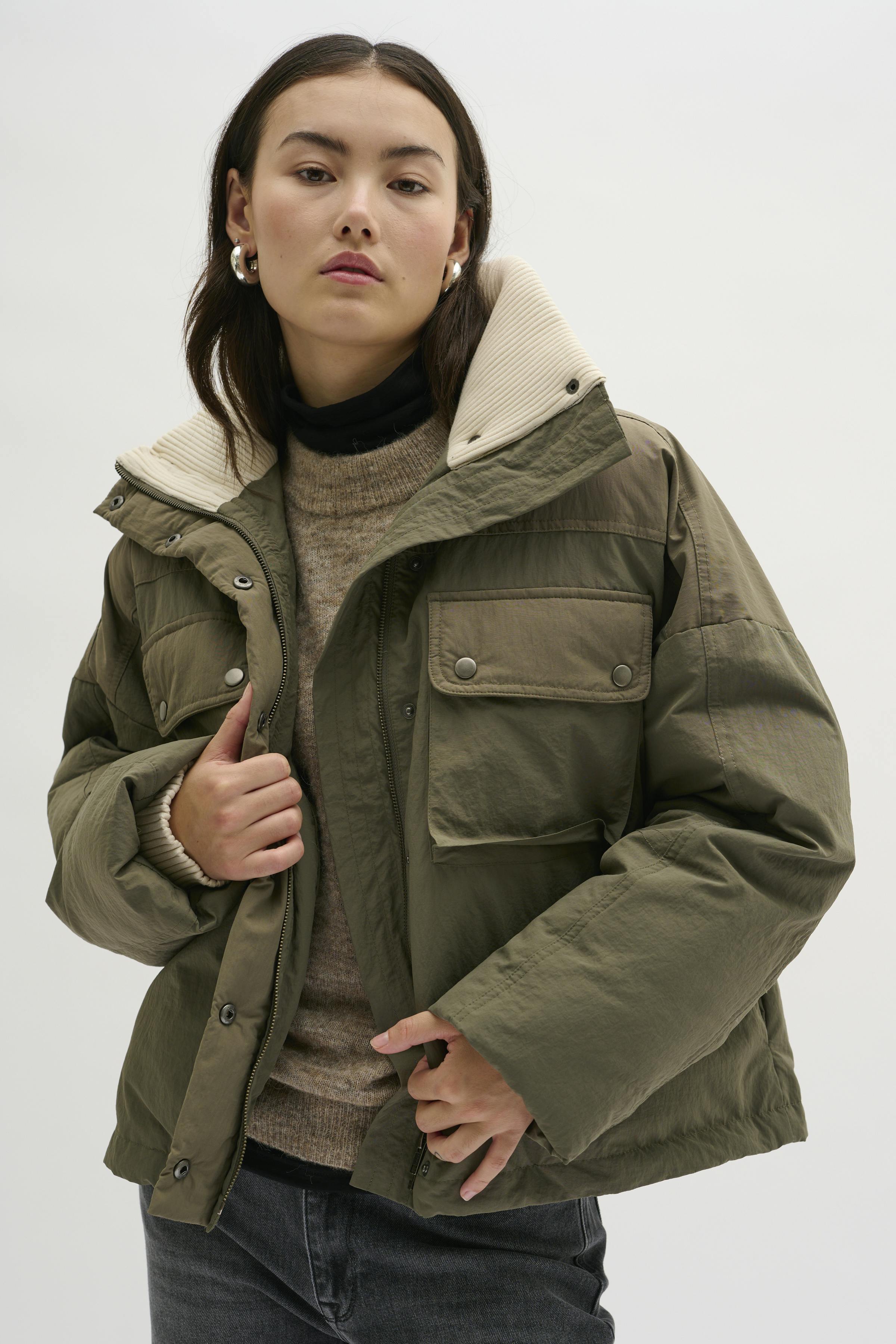 JamieMW Outerwear LOOKBOOK FRONT 10704328-180515