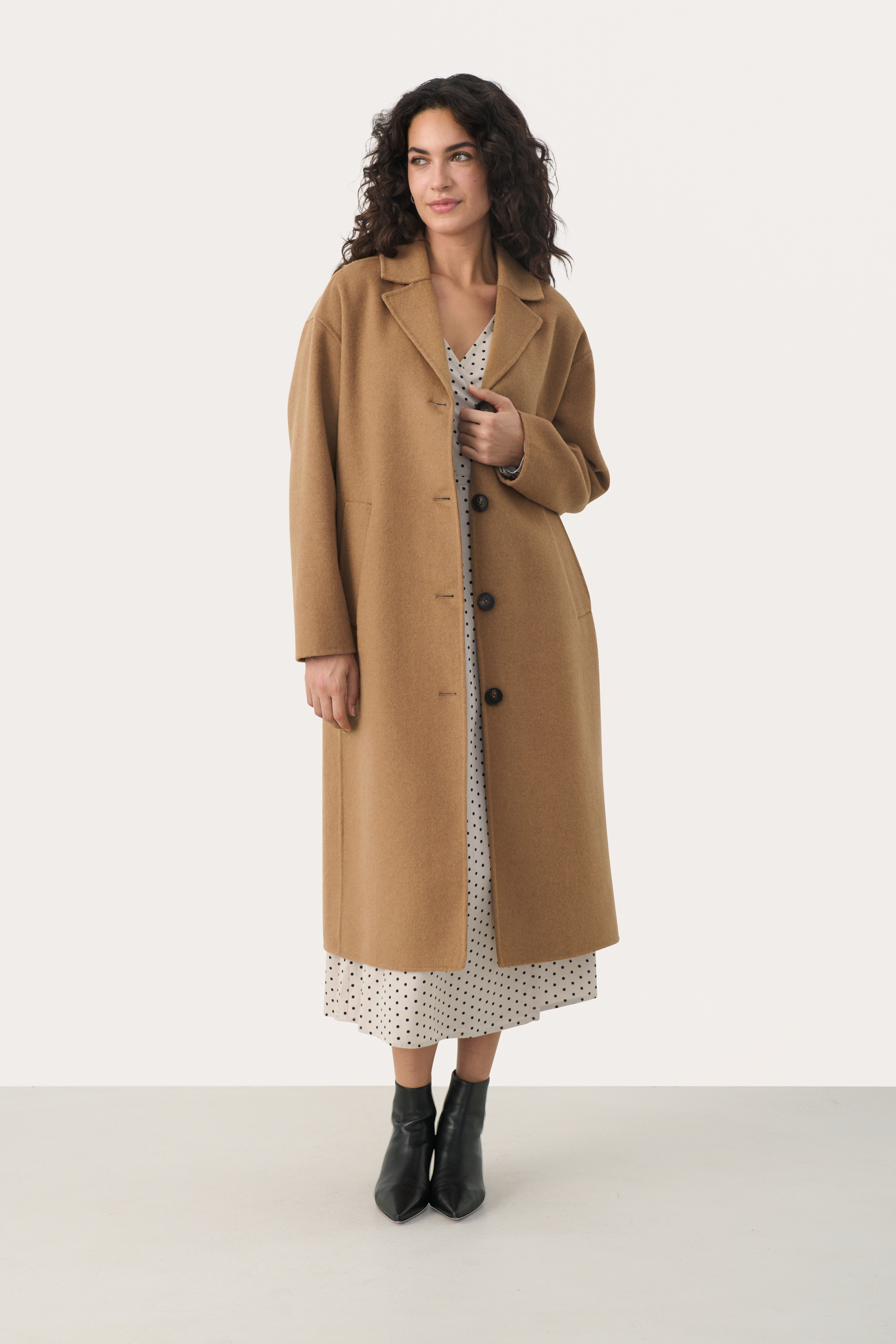 LorelaiPW Coat LOOKBOOK FRONT 30308734-1713271