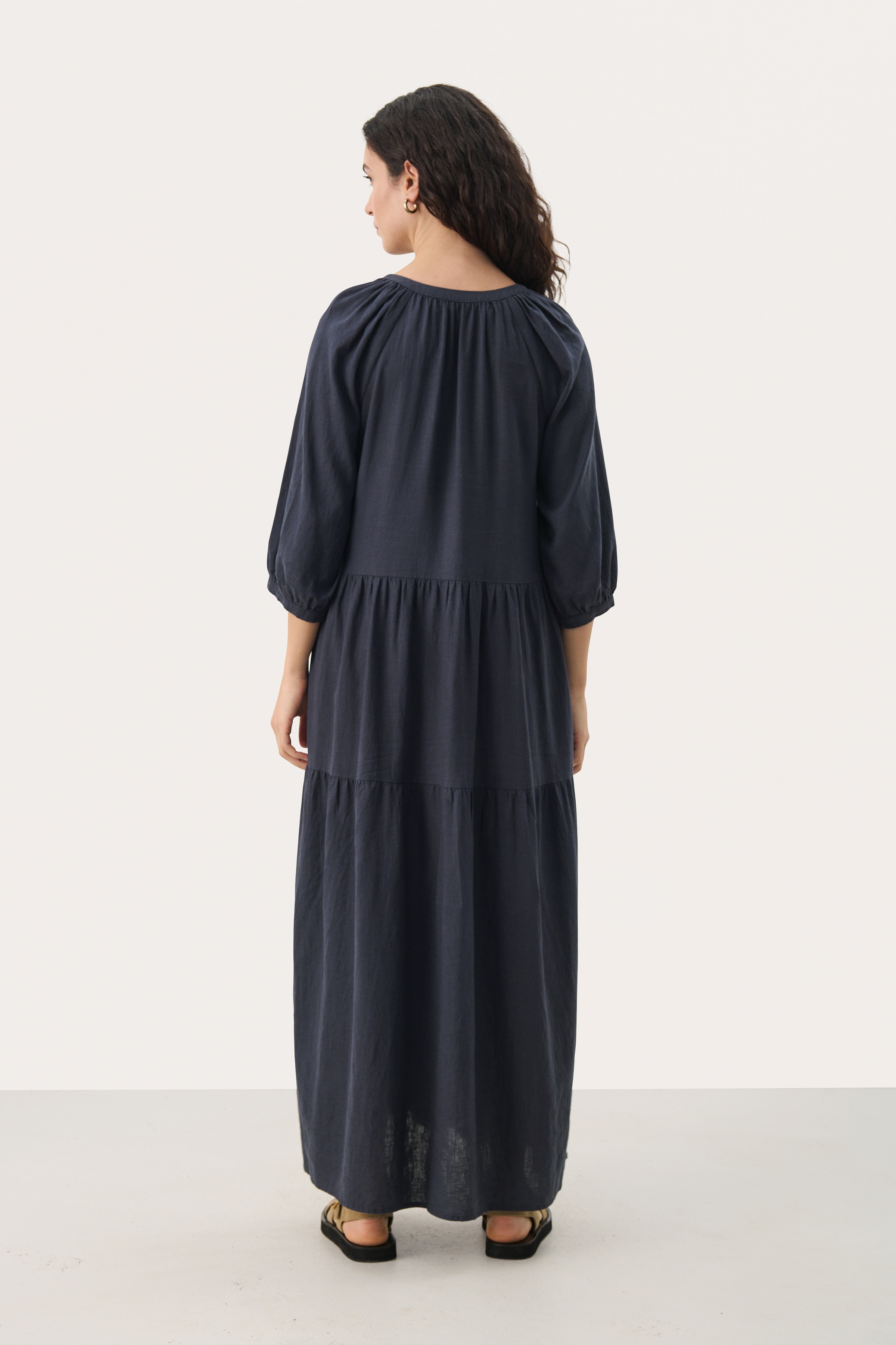 NataliyaPW Kjole LOOKBOOK BACK 30309451-194109