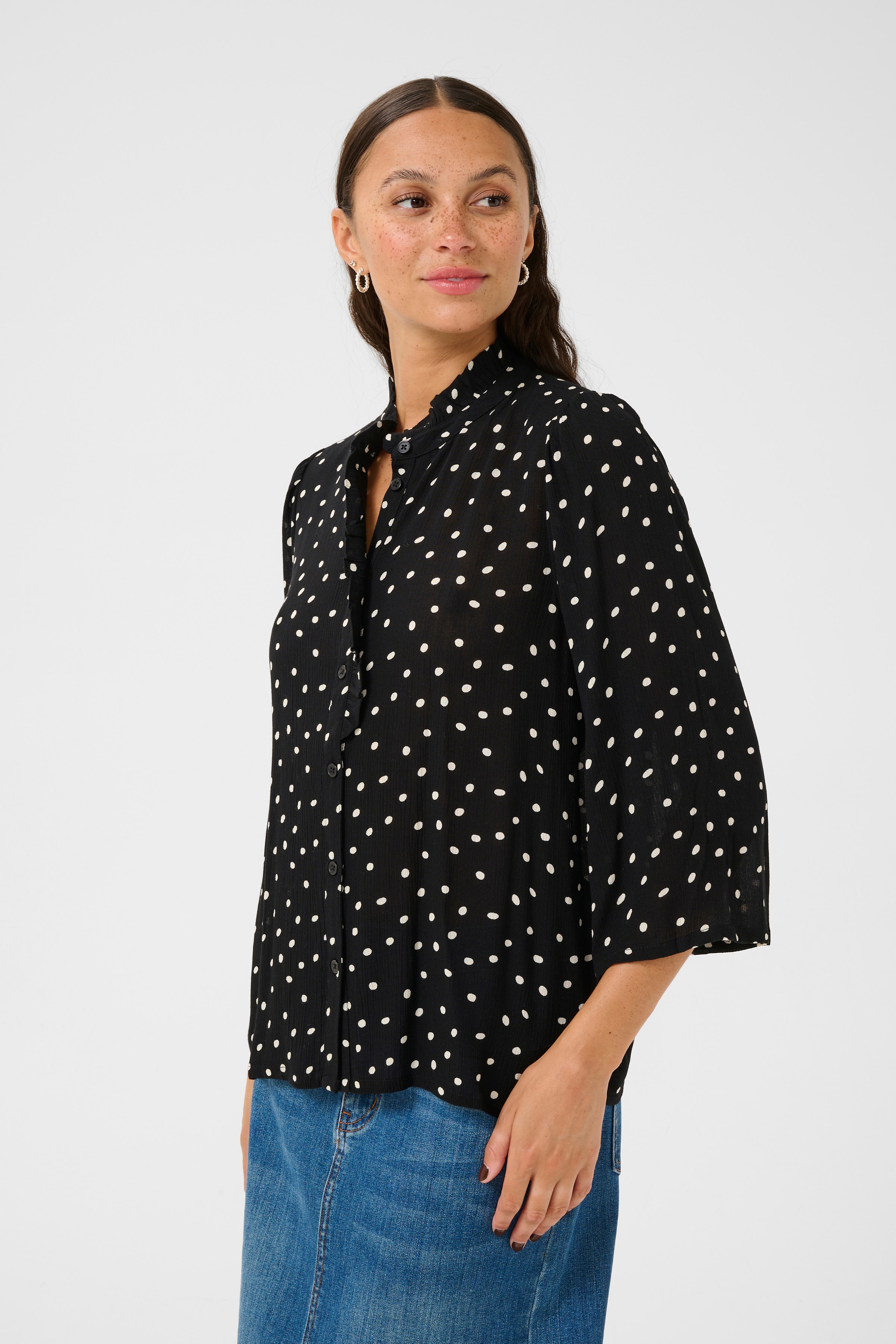 KAvinni Skjorte LOOKBOOK FRONT 10510057-106287