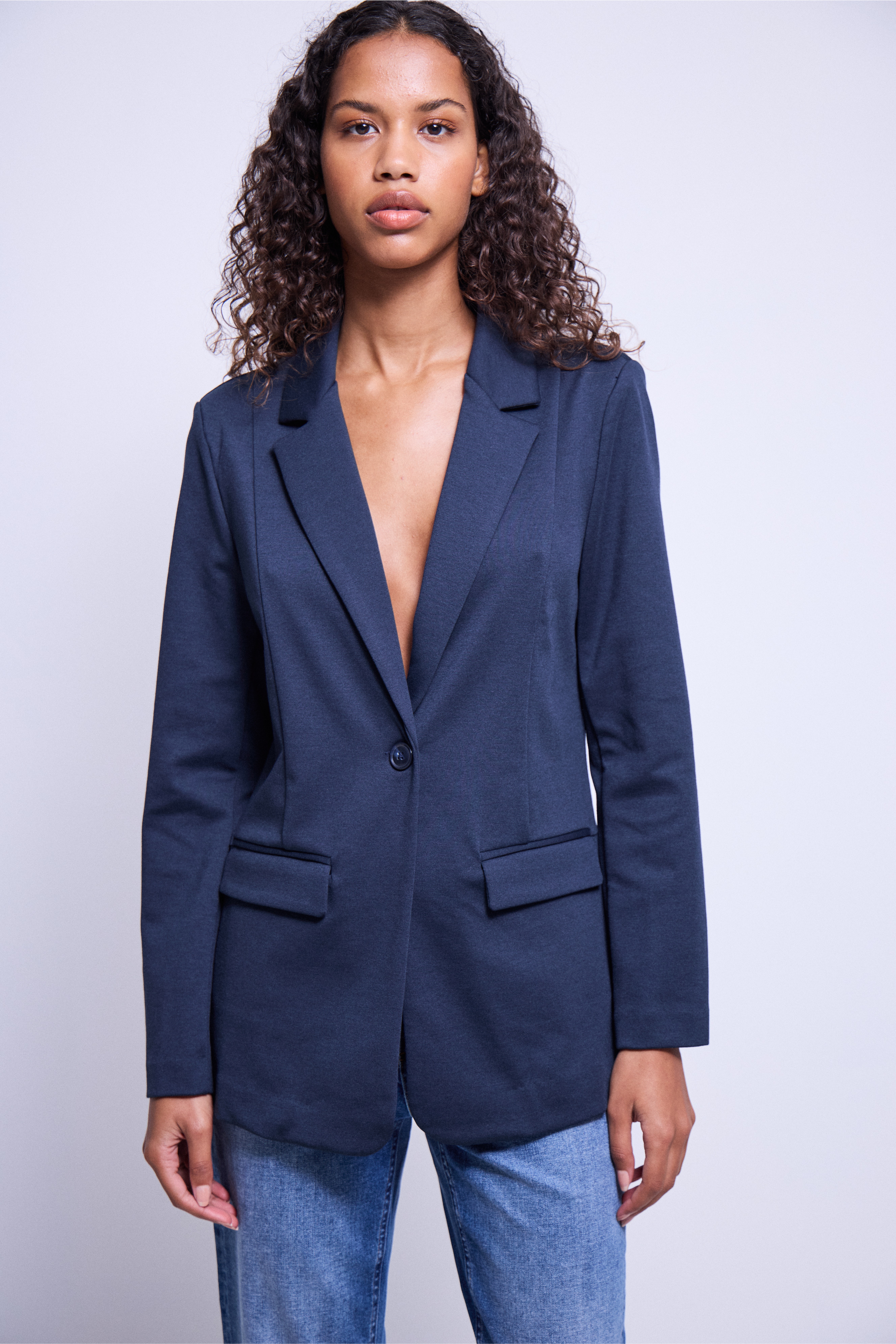 IHKATE LONG Blazer LOCATION NONE 20121368-194010