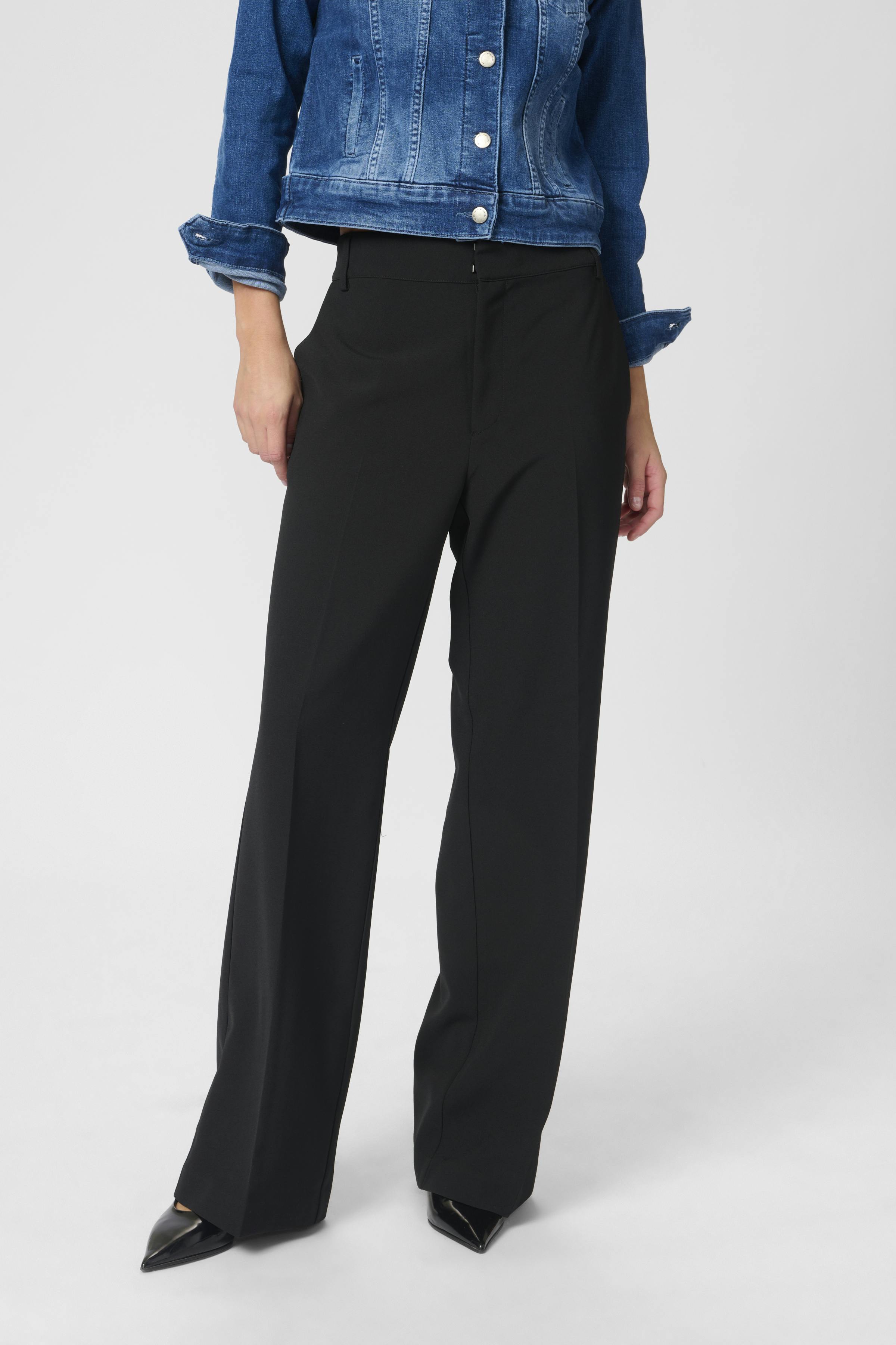 29 Trousers LOOKBOOK FRONT 10703972-100031