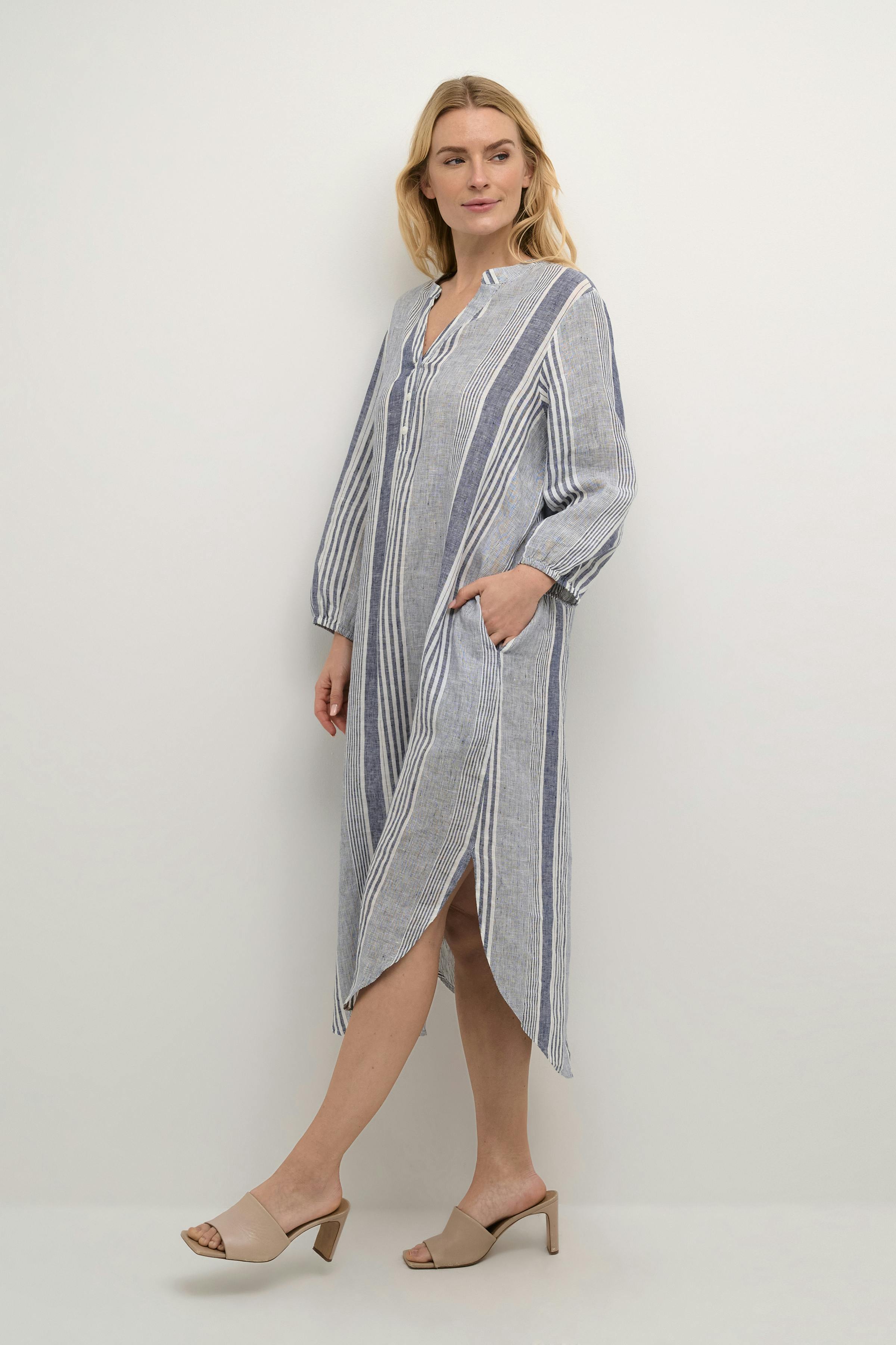 CUmolly Linen dress LOOKBOOK FRONT 50110419-105628