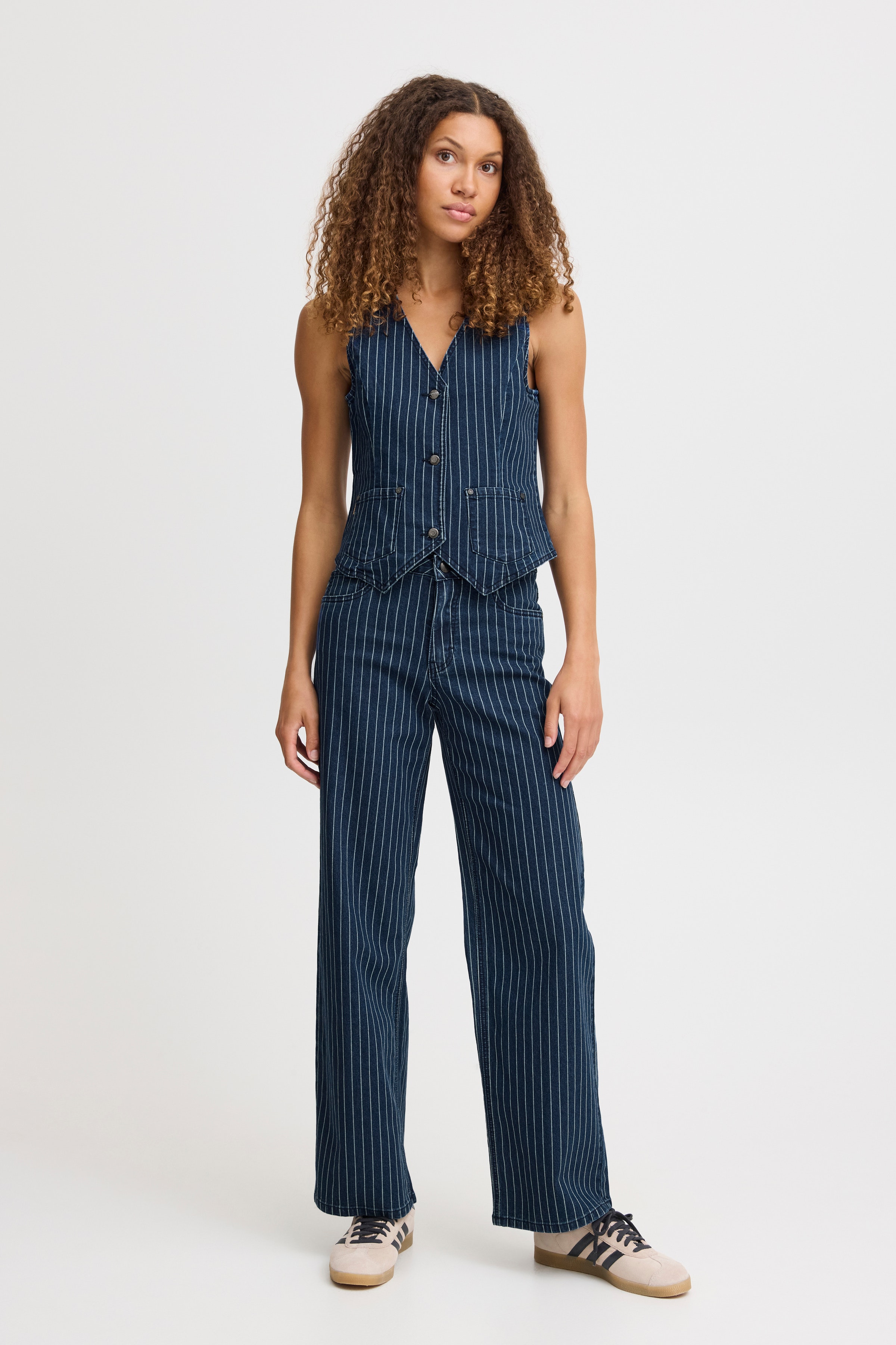 PZHANNAH Vest LOOKBOOK FRONT 50208414-200002