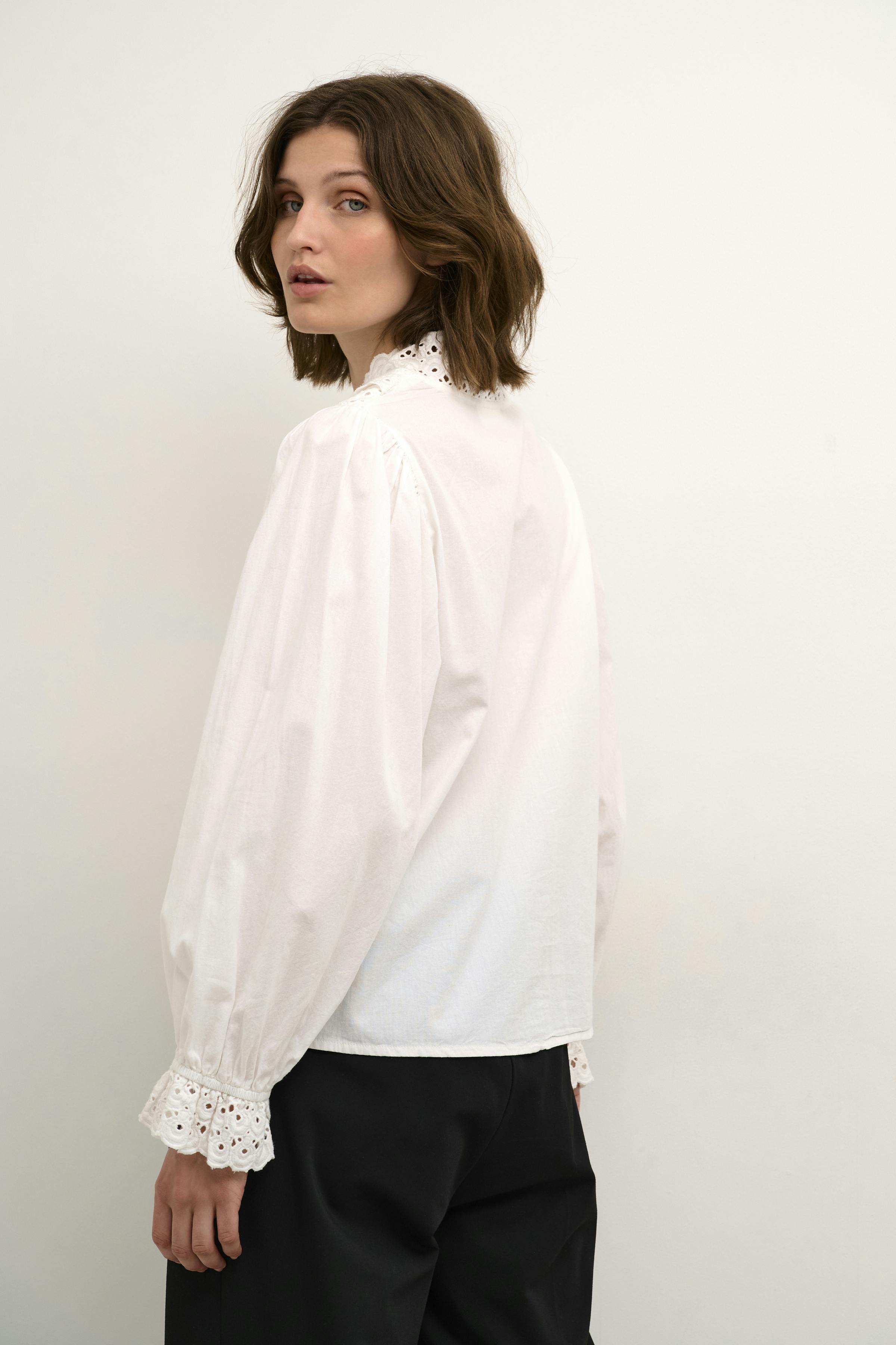 JanelleKB Blouse LOOKBOOK BACK 10104490-110601