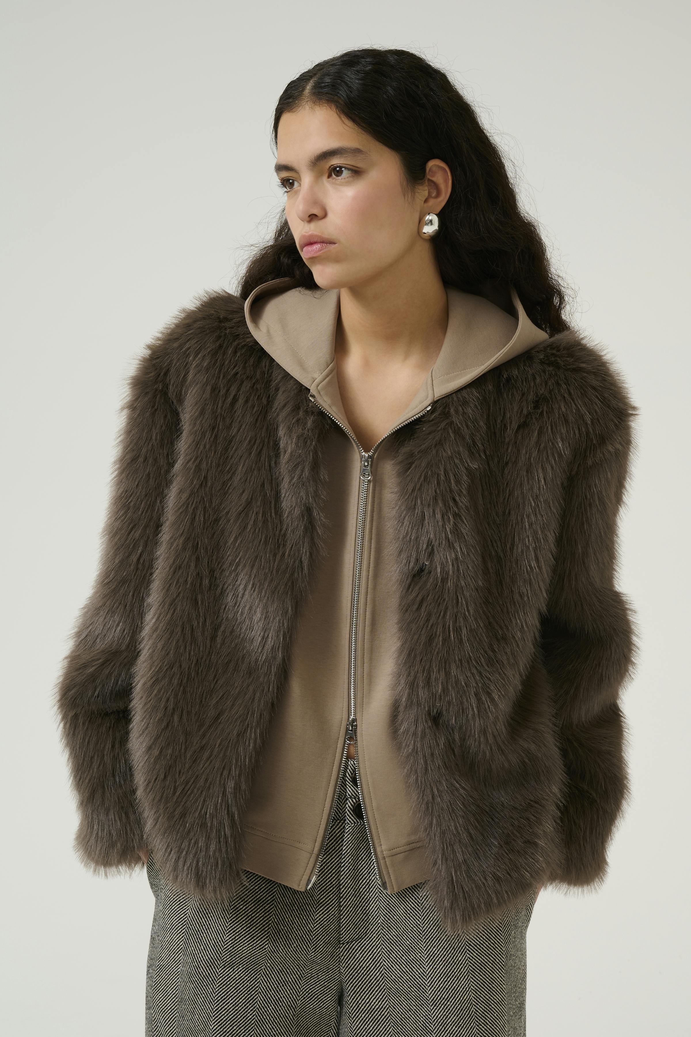 KBSerenity Faux Fur jas LOOKBOOK FRONT 10105337-190809