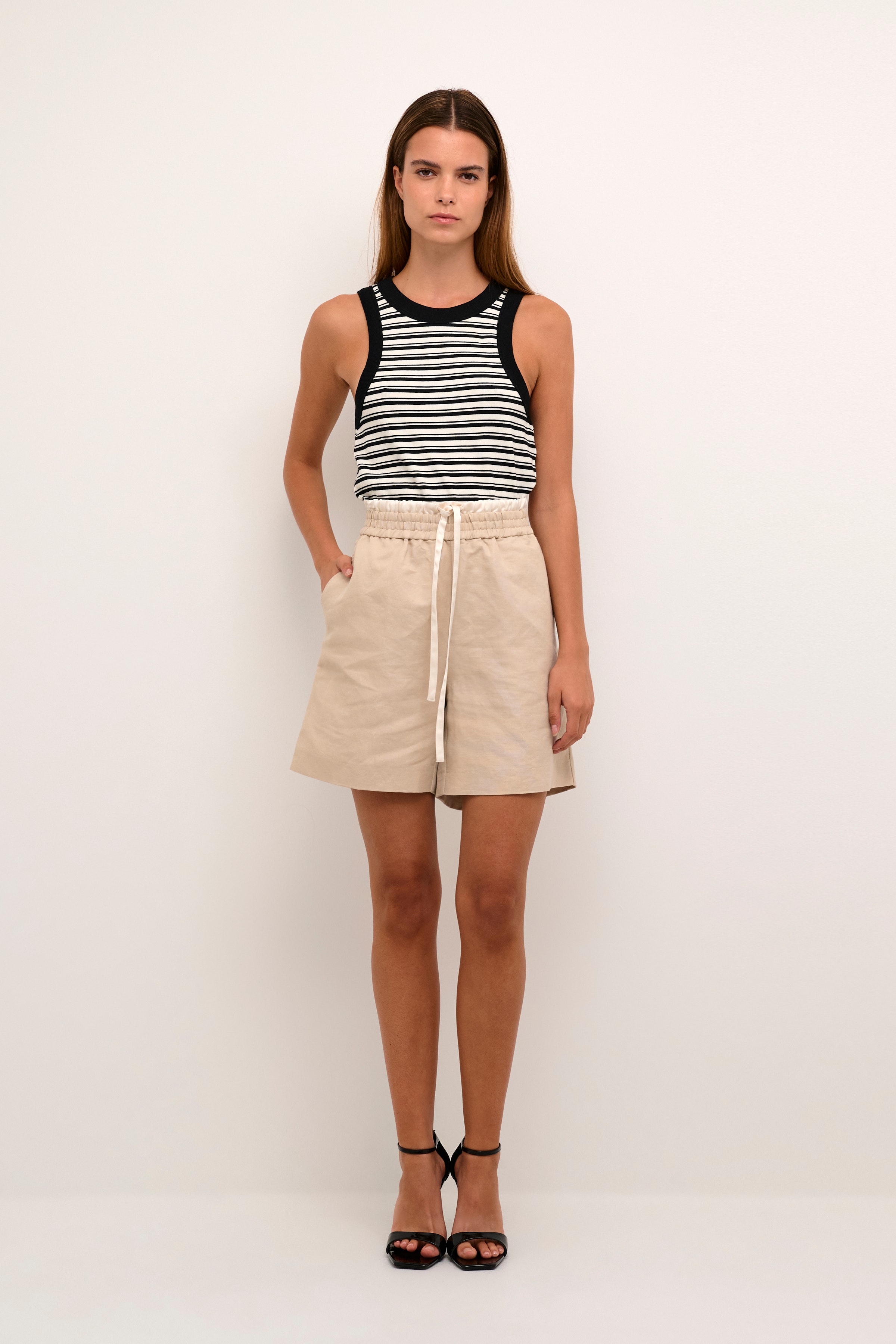 ObiKB Shorts LOOKBOOK FRONT 10104947-141106