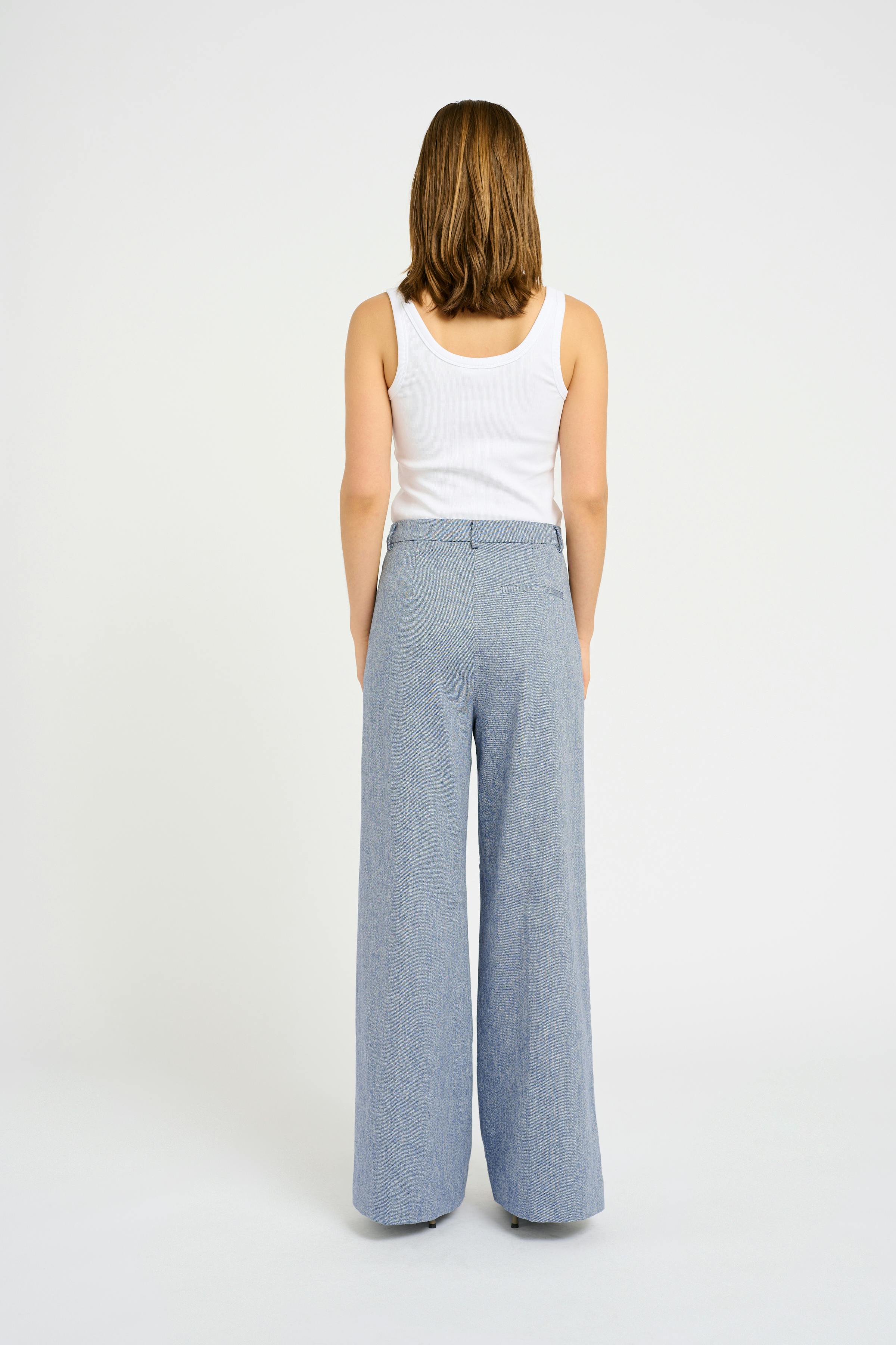 VloraGZ Trousers LOOKBOOK BACK 10908892-100012