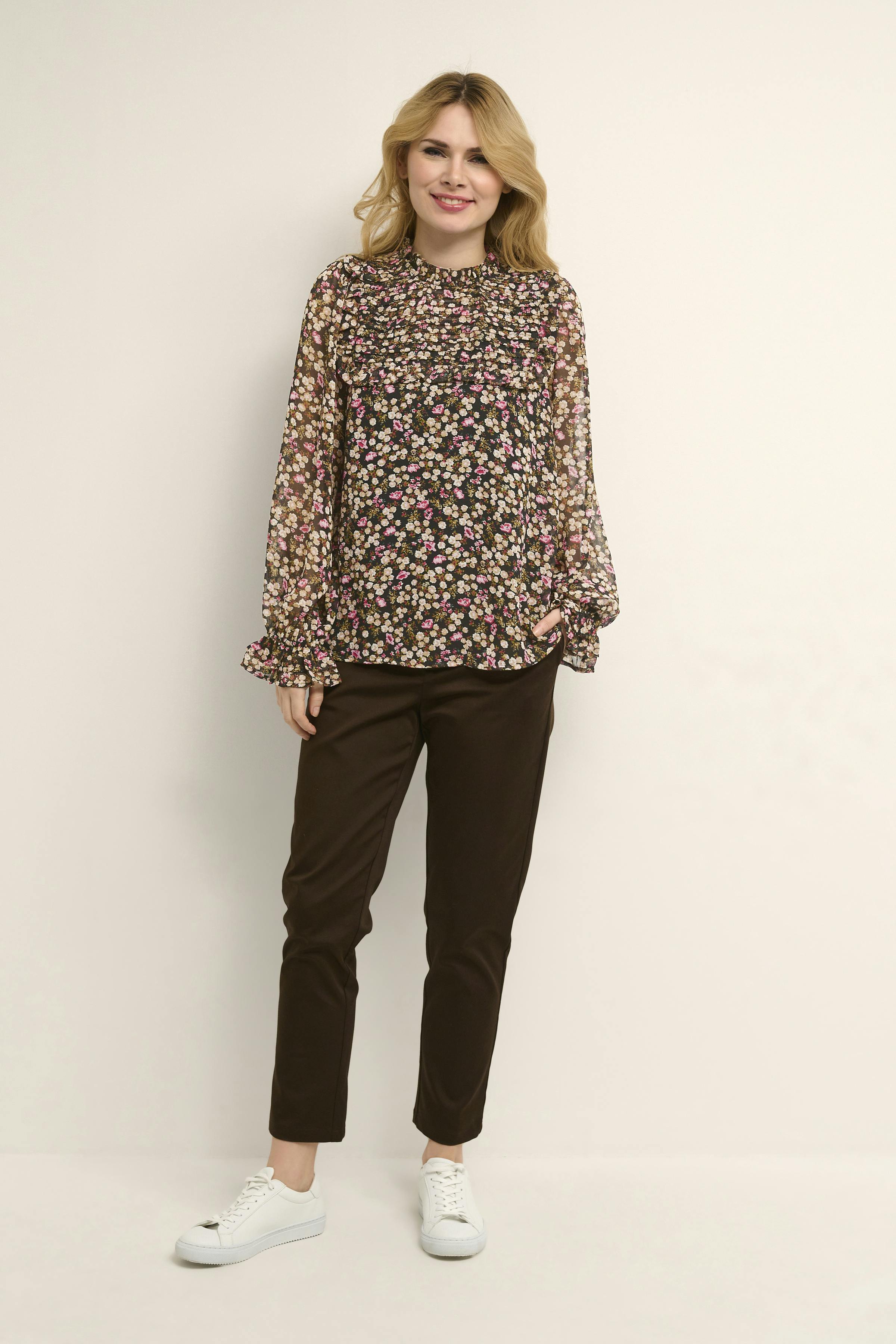 CUtalia Blouse LOOKBOOK FRONT 50109043-500076