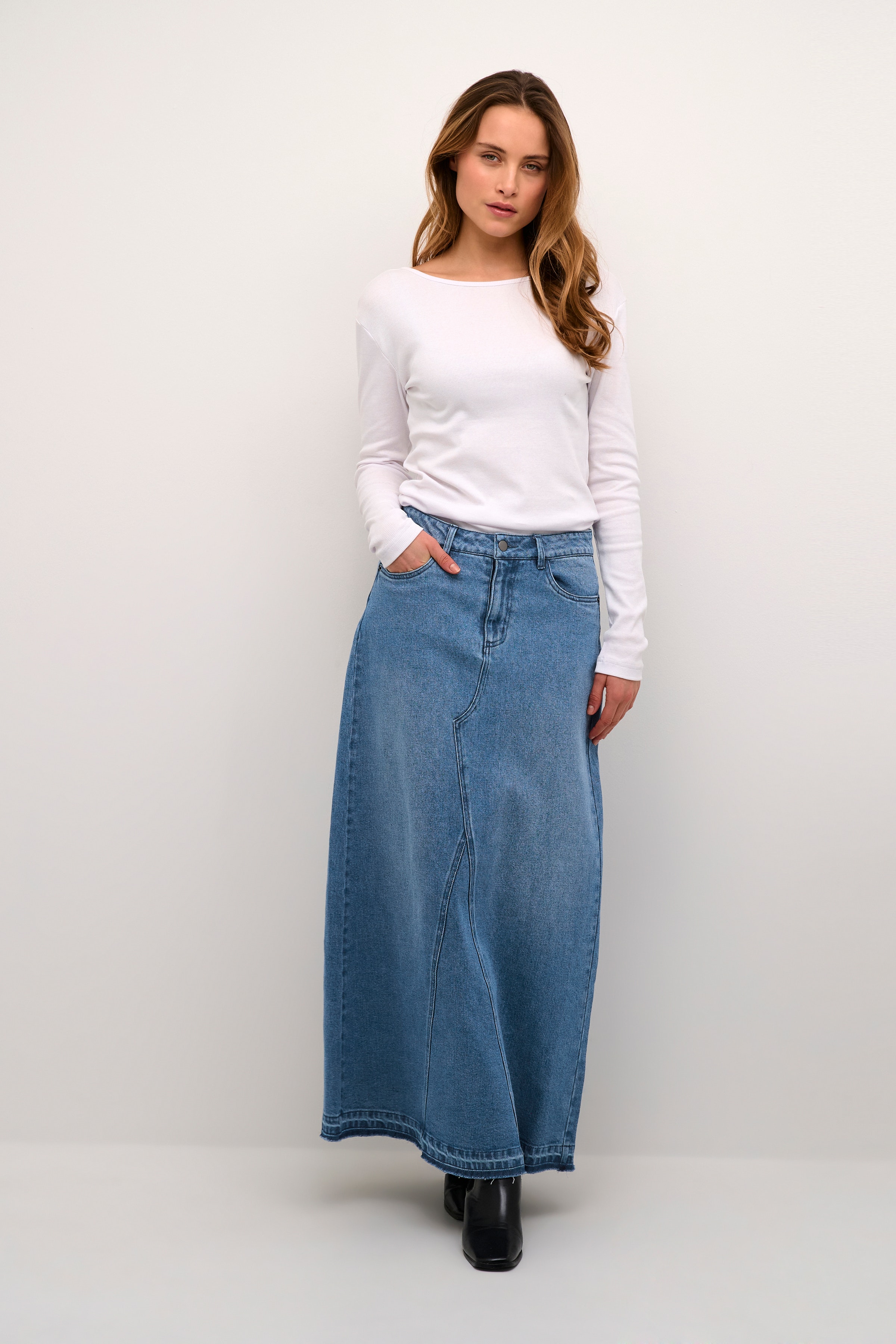 KAnicola Denimskjørt LOOKBOOK FRONT 10552307-103168
