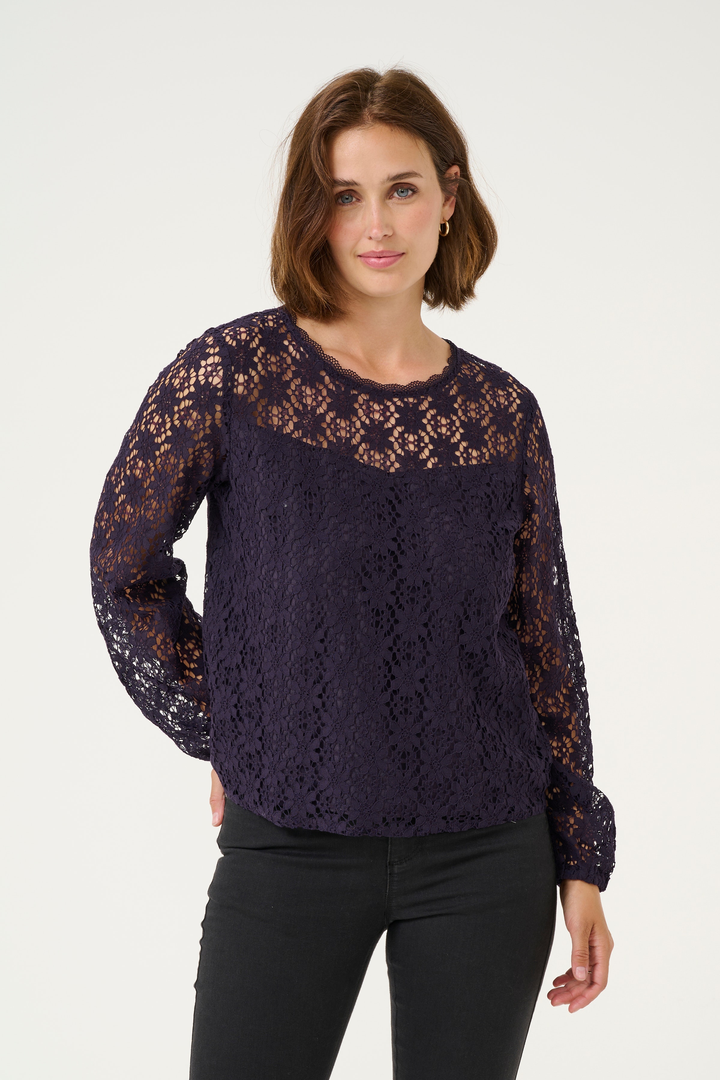 KAsilje Blondebluse LOOKBOOK FRONT 10509635-106557