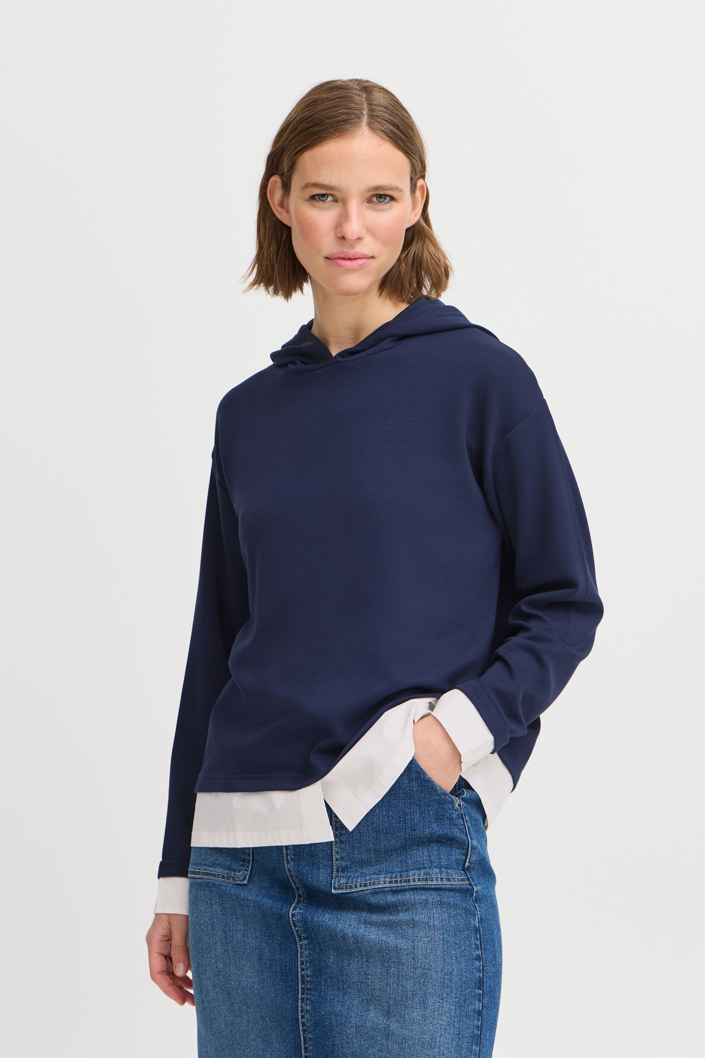 BYTULLAS Sweatshirt LOOKBOOK FRONT 20816324-193923