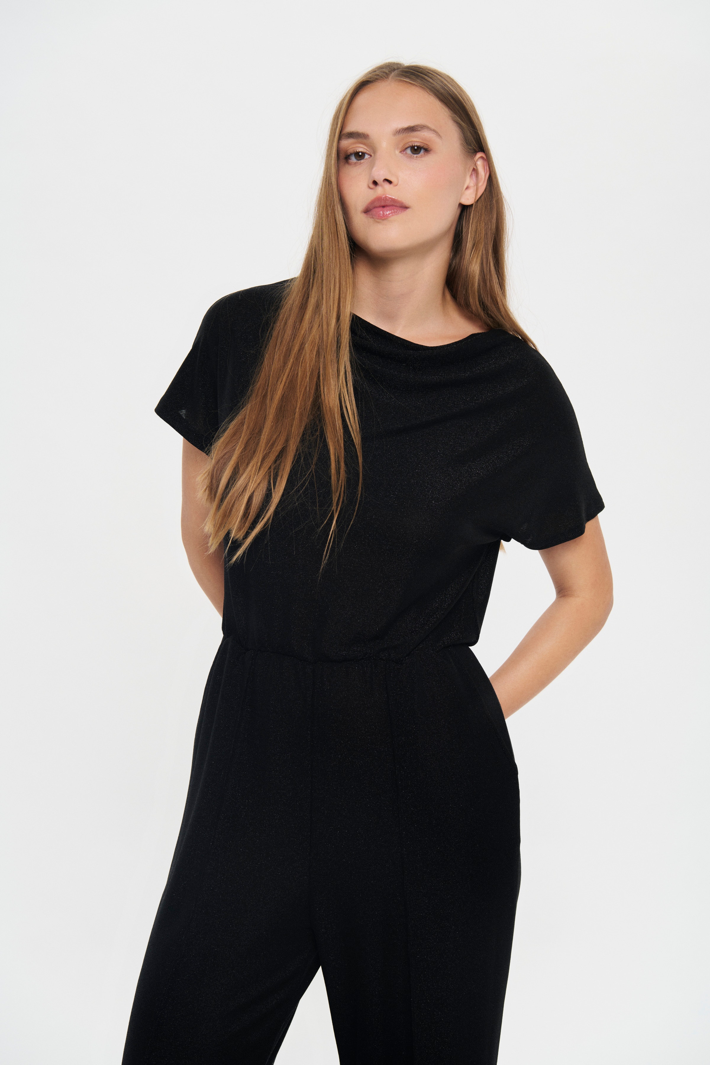 NoriaSZ Jumpsuit LOOKBOOK FRONT 30514628-193911