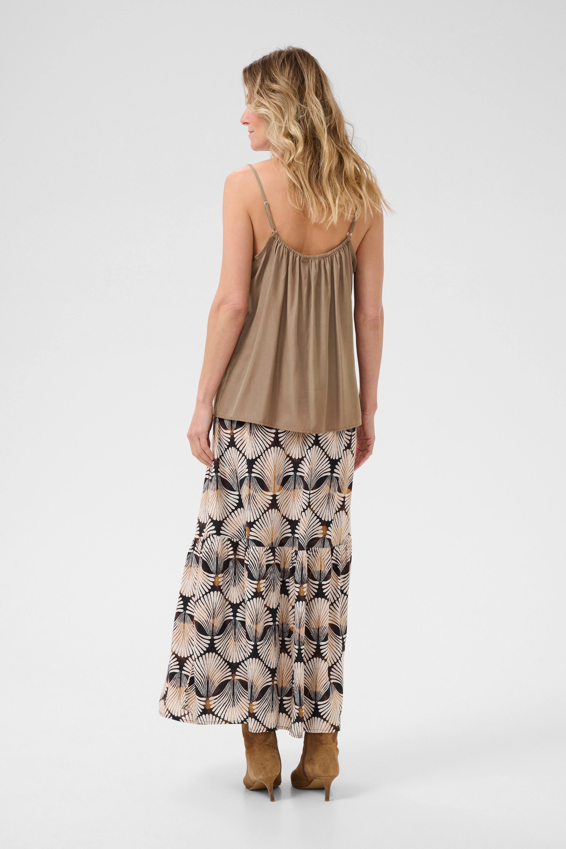 CRAnna Top LOOKBOOK BACK 10611224-170909