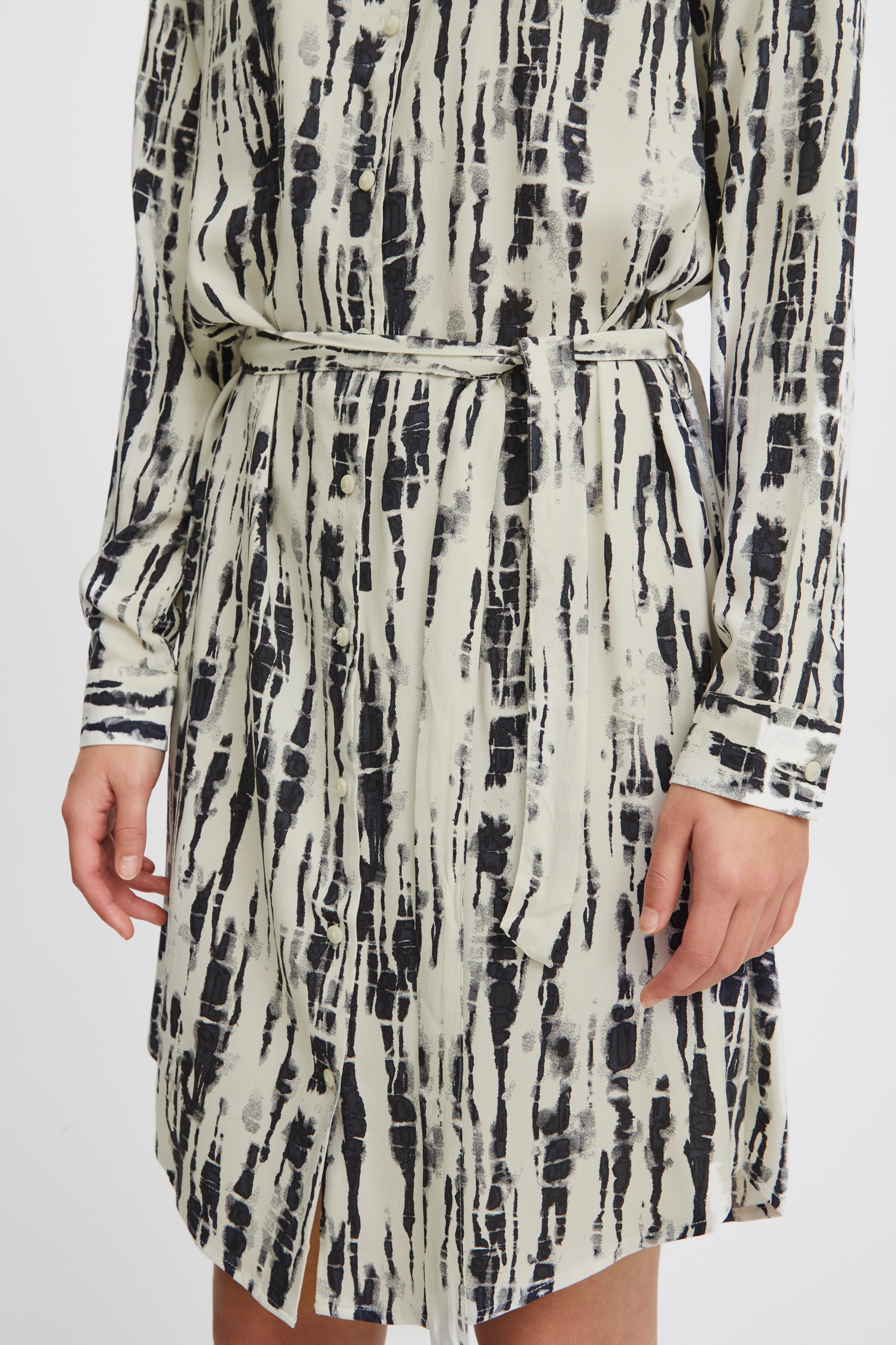 IHVERA Kjole LOOKBOOK DETAIL 20120288-202759